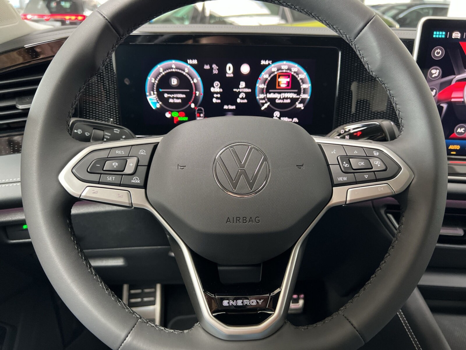 Volkswagen Tiguan – Bild 14