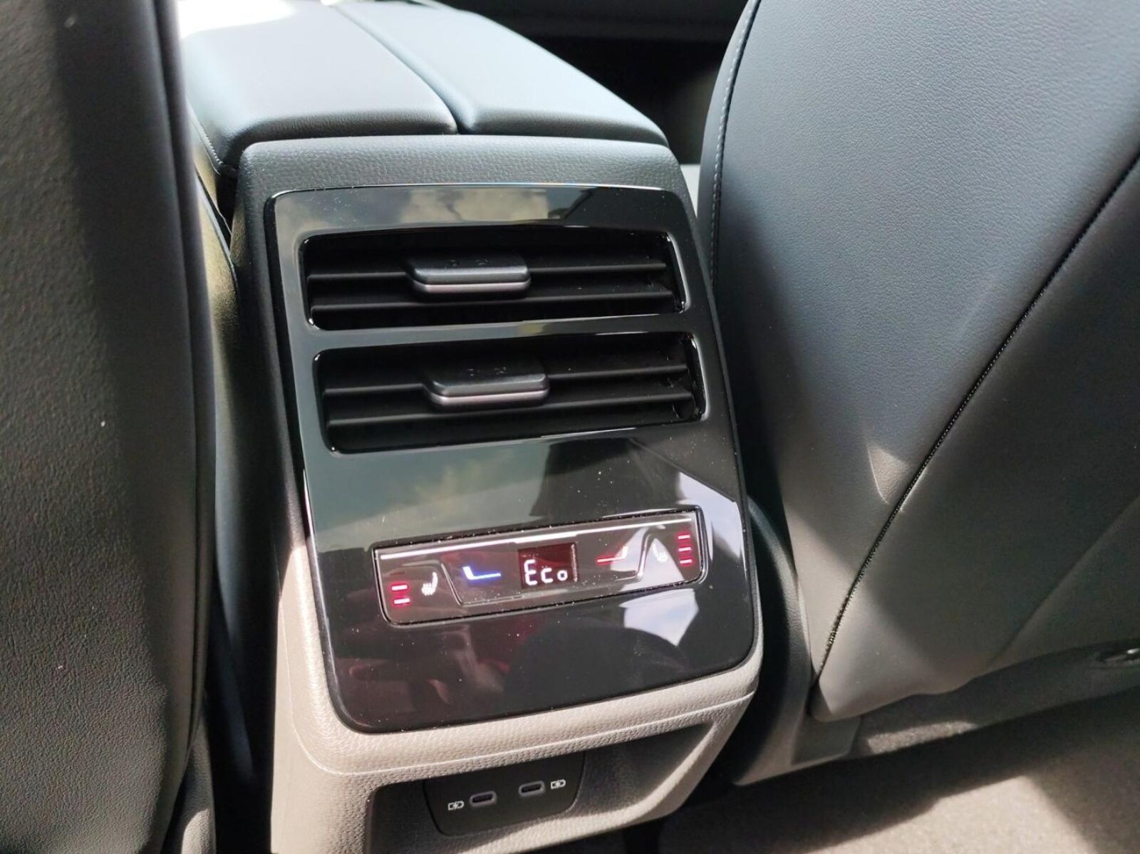 Volkswagen ID.7 Tourer – Bild 12