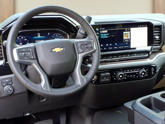 2025 Chevrolet Silverado