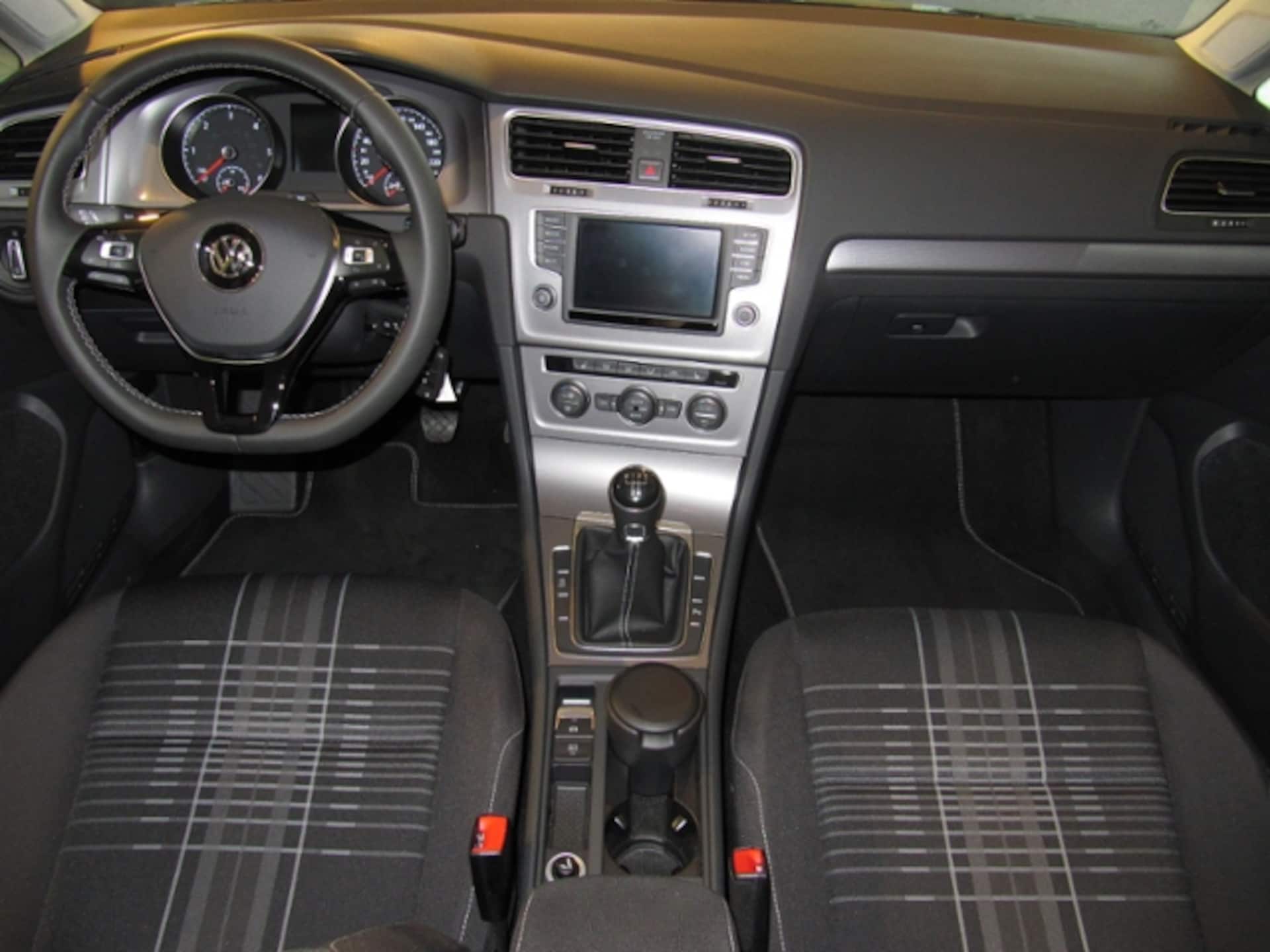 Volkswagen Golf Variant LOUNGE