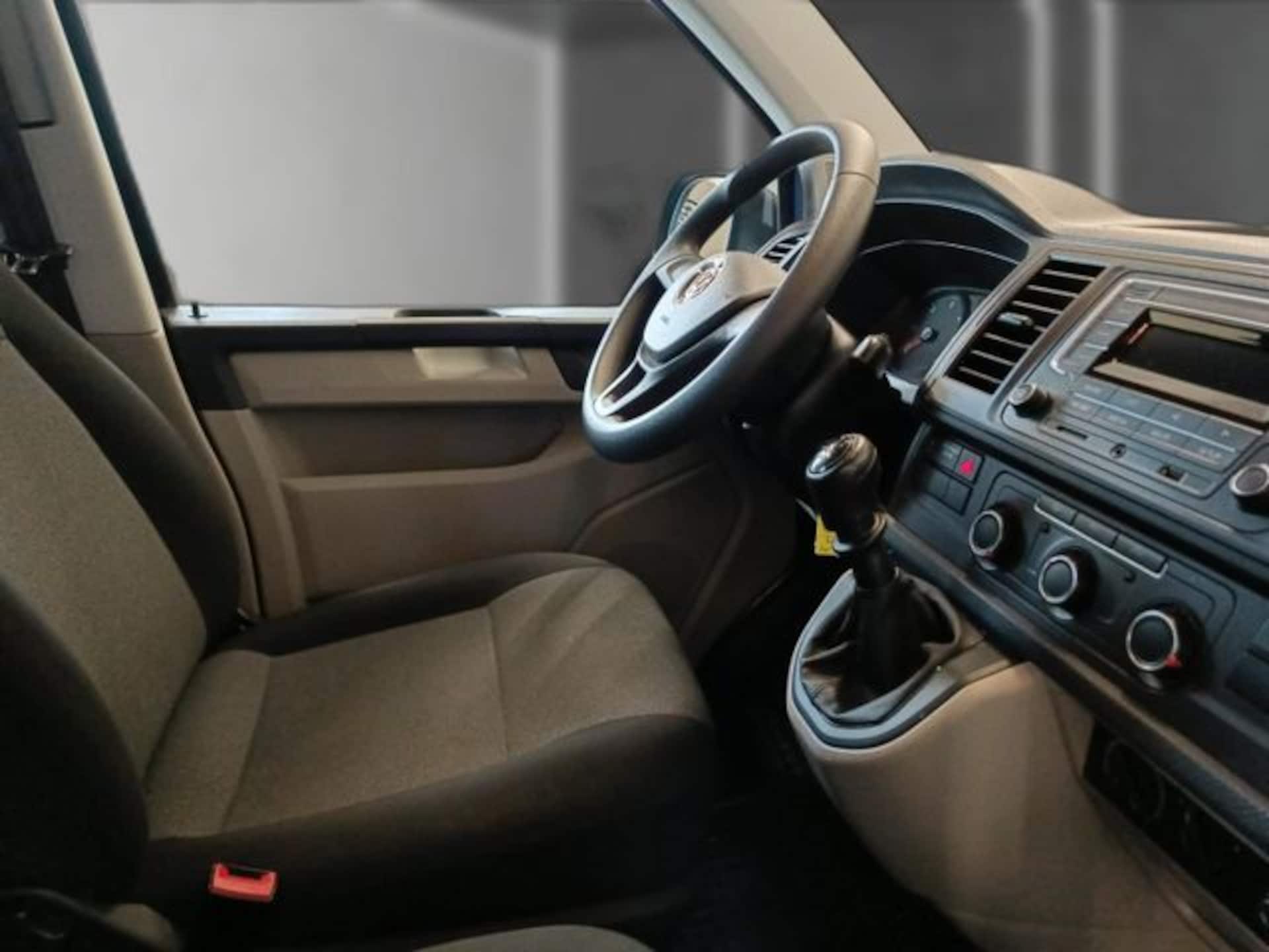 Volkswagen T6 Transporter Kombi langer Radstand