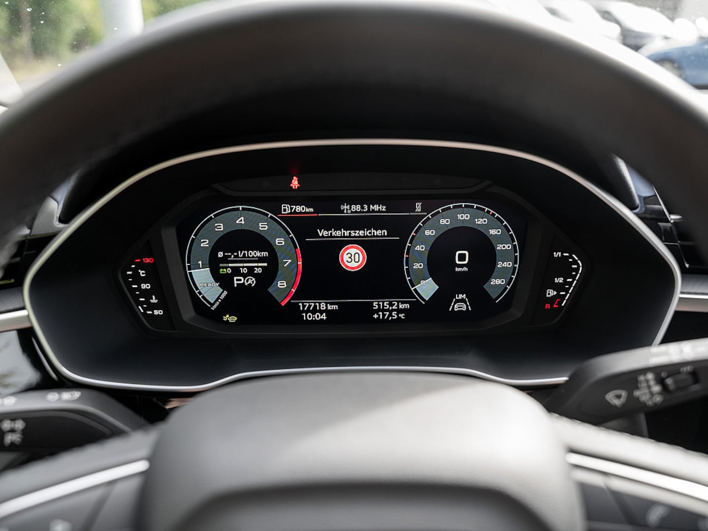 Bild über Audi Q3 S line 35 TFSI S tronic - für weitere Informationen kontaktieren Sie den Audi Partner