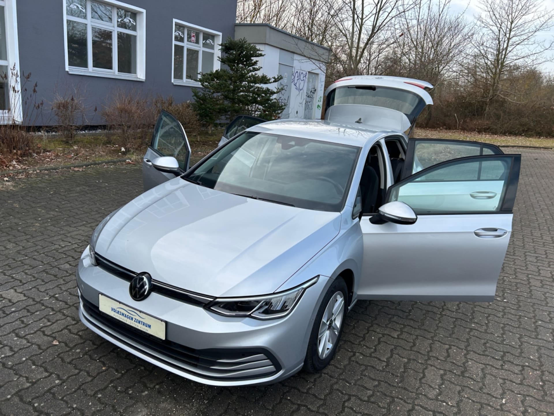 Volkswagen Golf Life