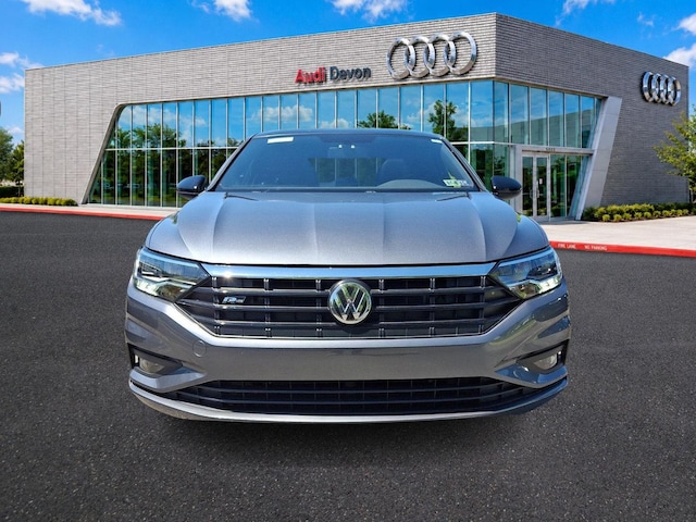 Used 2019 Volkswagen Jetta R-Line with VIN 3VWC57BU9KM085960 for sale in Devon, PA