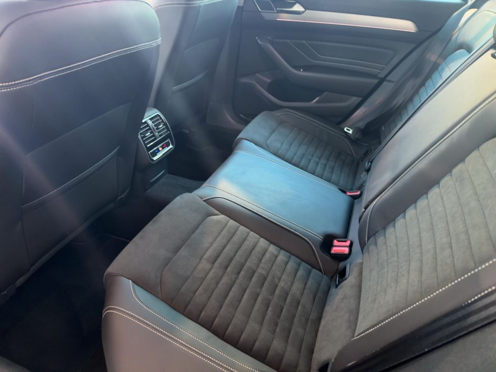 Volkswagen Passat Variant – Bild 8