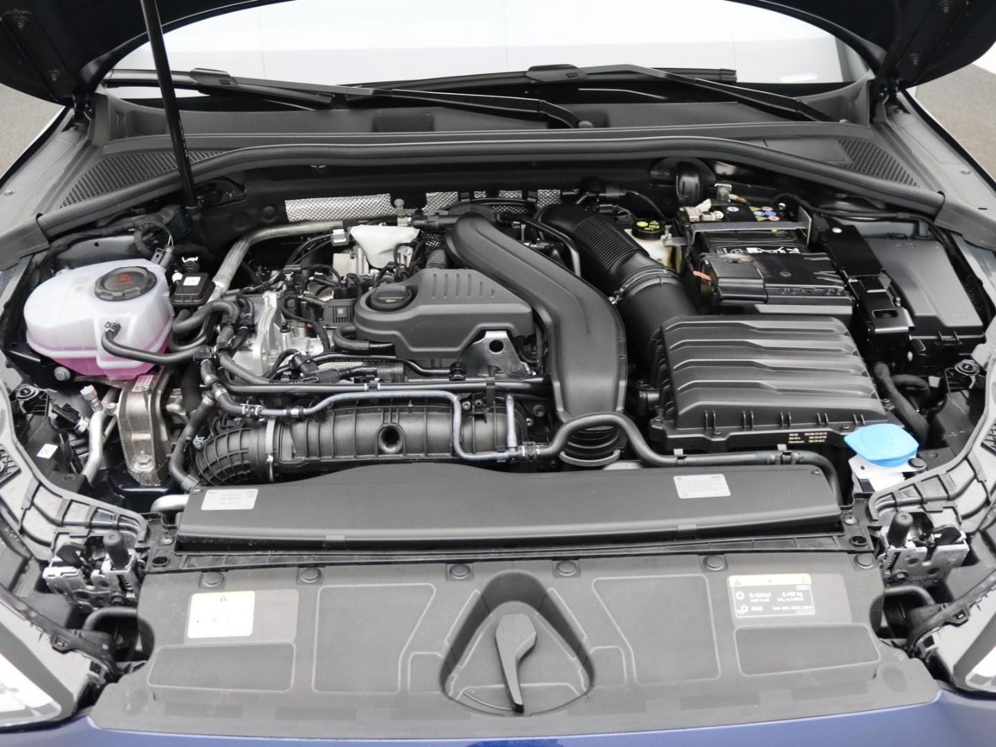 Bild über Audi A3 Sportback TFSI Schaltgetriebe - für weitere Informationen kontaktieren Sie den Audi Partner