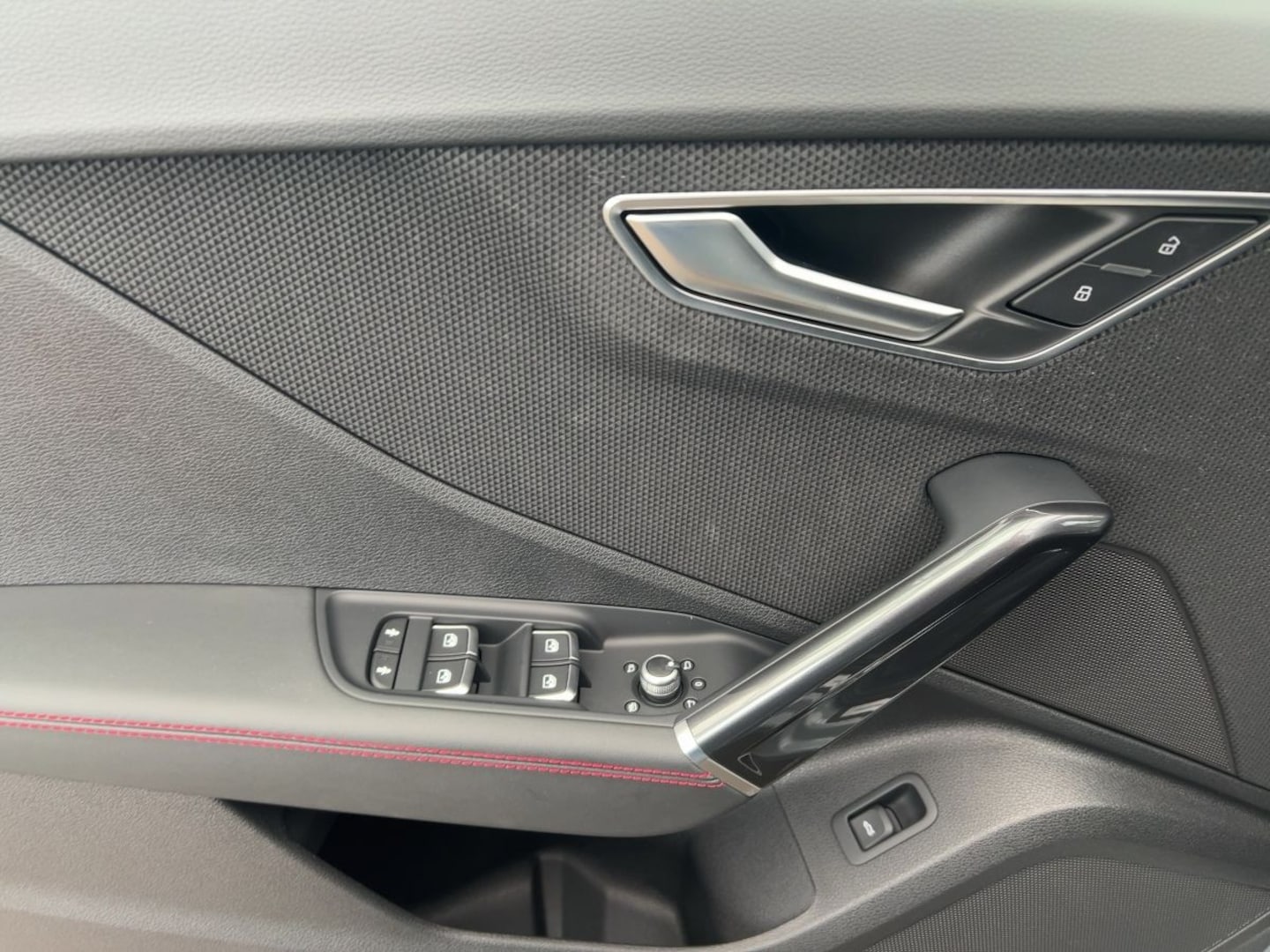 Bild über Audi Q2 S line 35 TFSI S tronic - für weitere Informationen kontaktieren Sie den Audi Partner