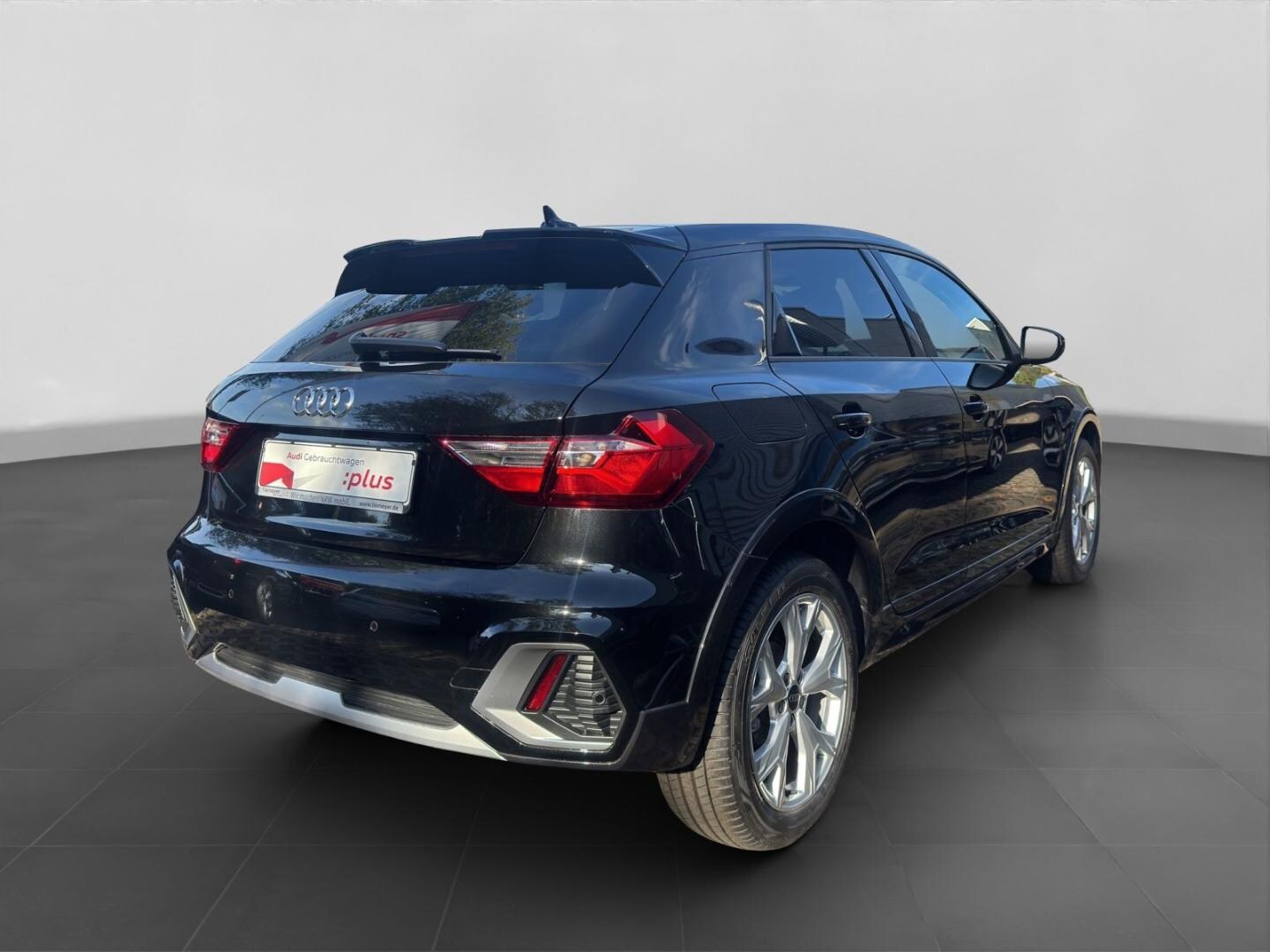 Bild über Audi A1 allstreet 30 TFSI S tronic - für weitere Informationen kontaktieren Sie den Audi Partner