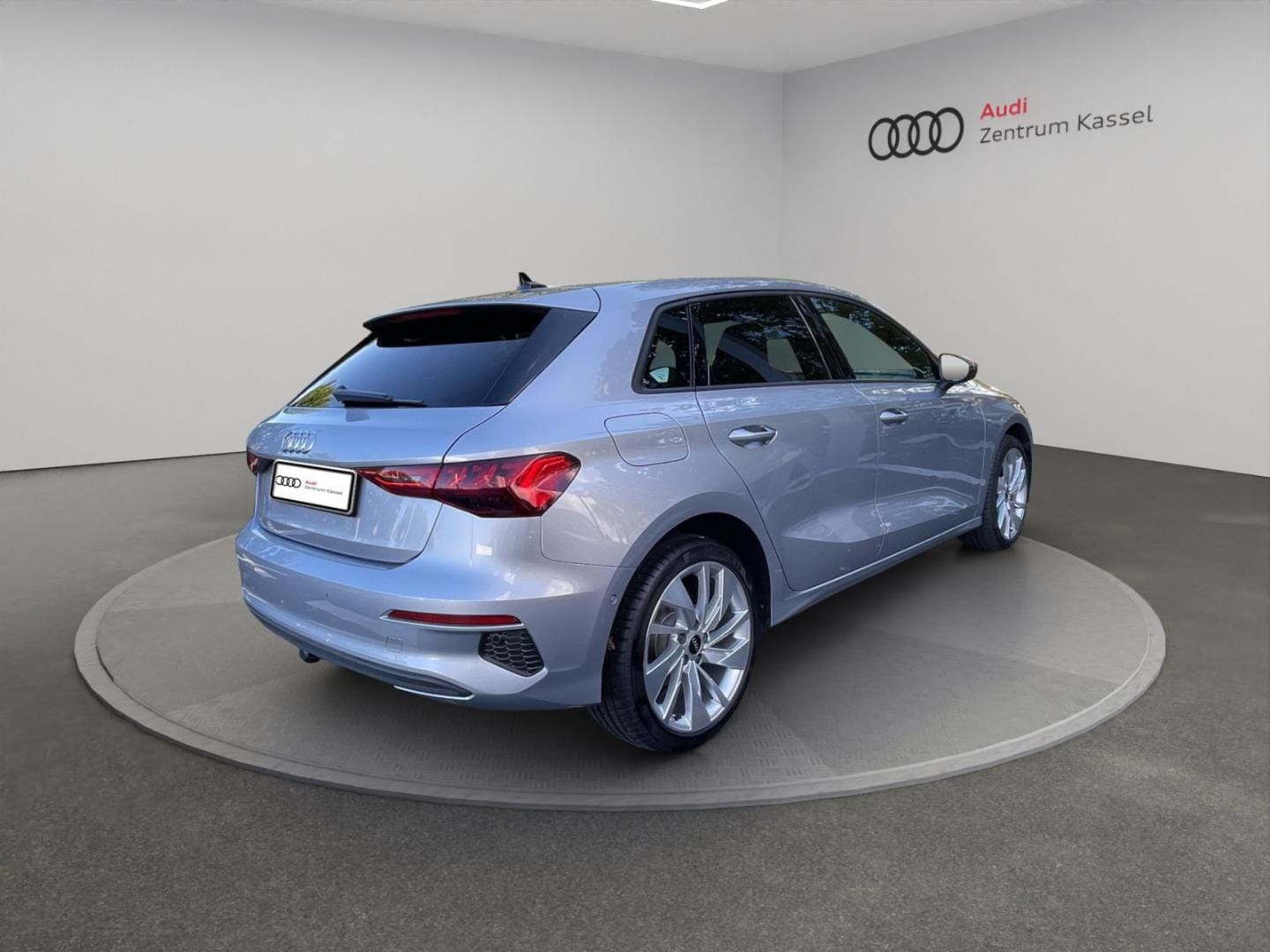 Bild über Audi A3 Sportback TFSI e 40 TFSI e S tronic - für weitere Informationen kontaktieren Sie den Audi Partner