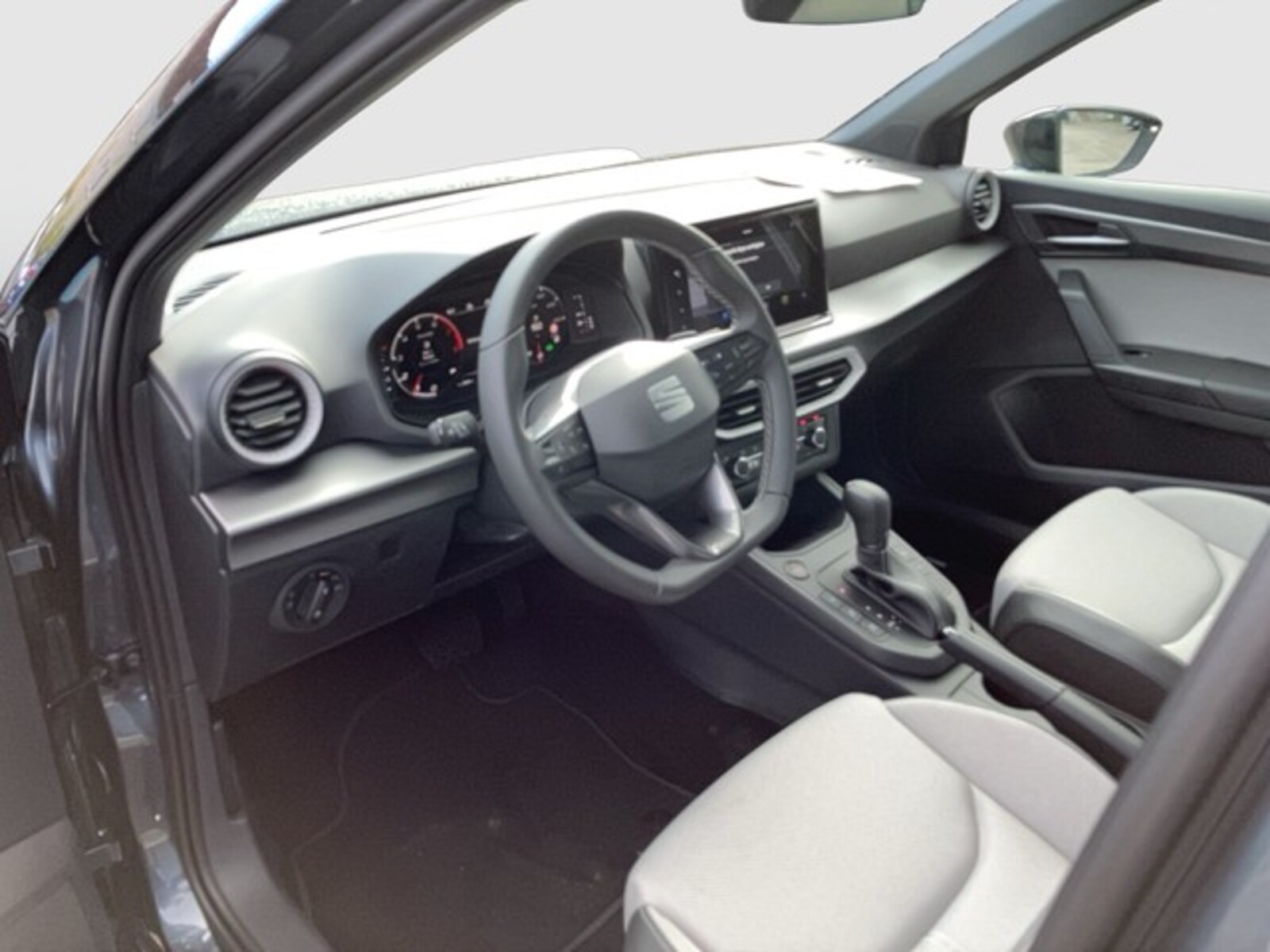 SEAT Arona – Bild 8