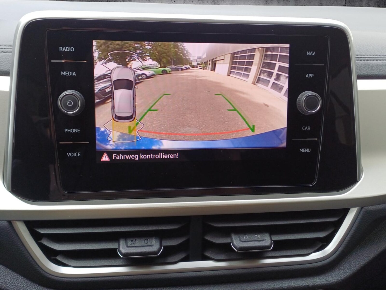 Volkswagen T-Roc – Bild 11