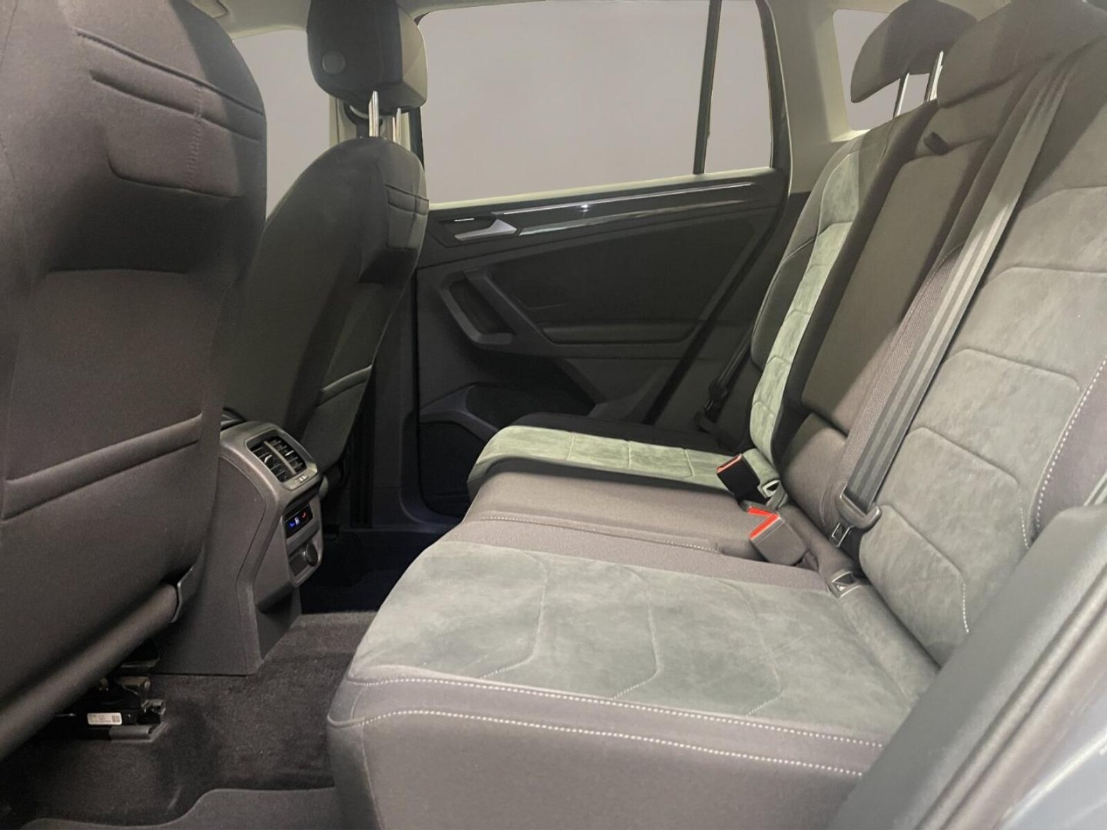 Volkswagen Tiguan – Bild 15