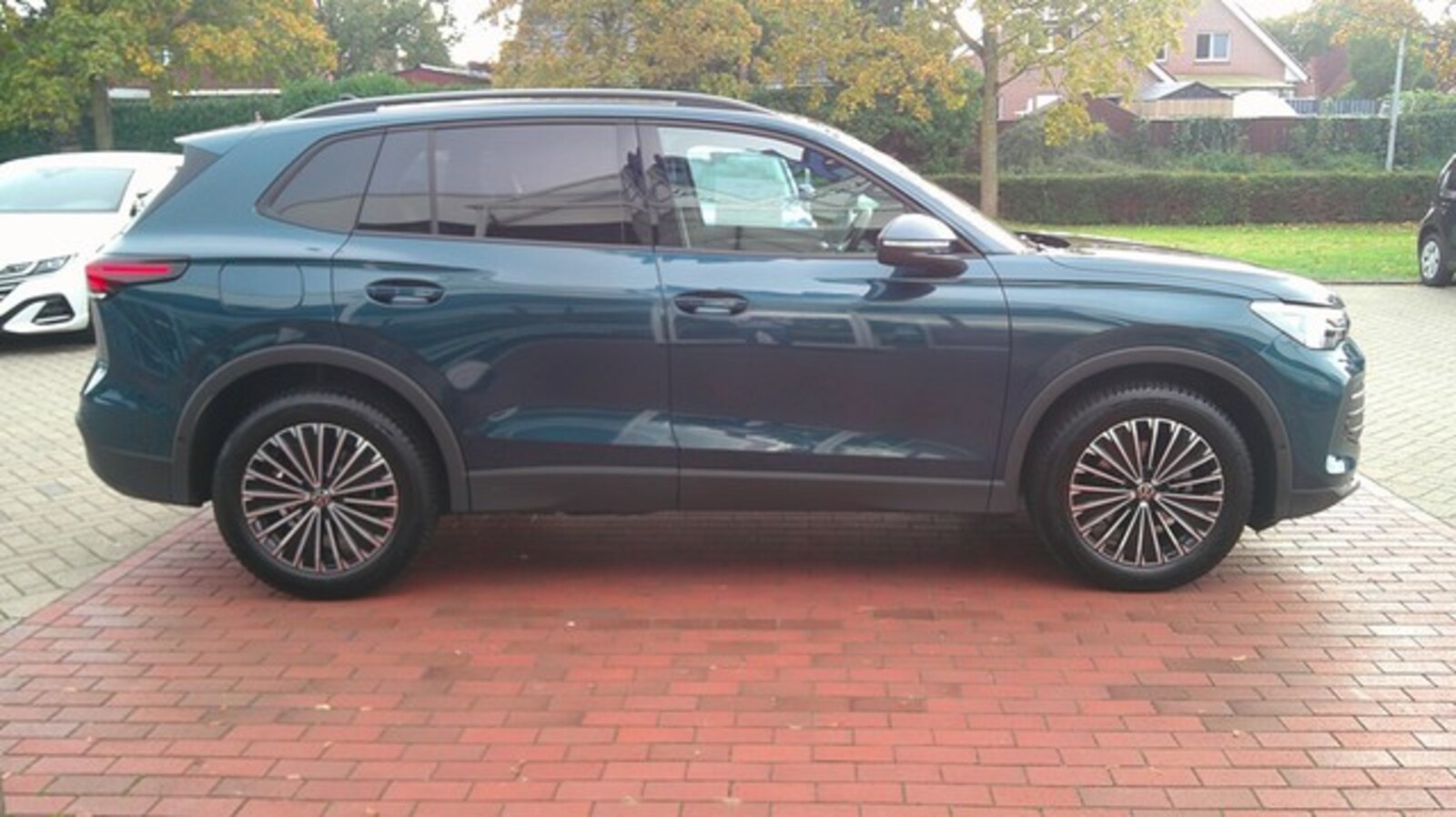 Volkswagen Tiguan – Bild 6