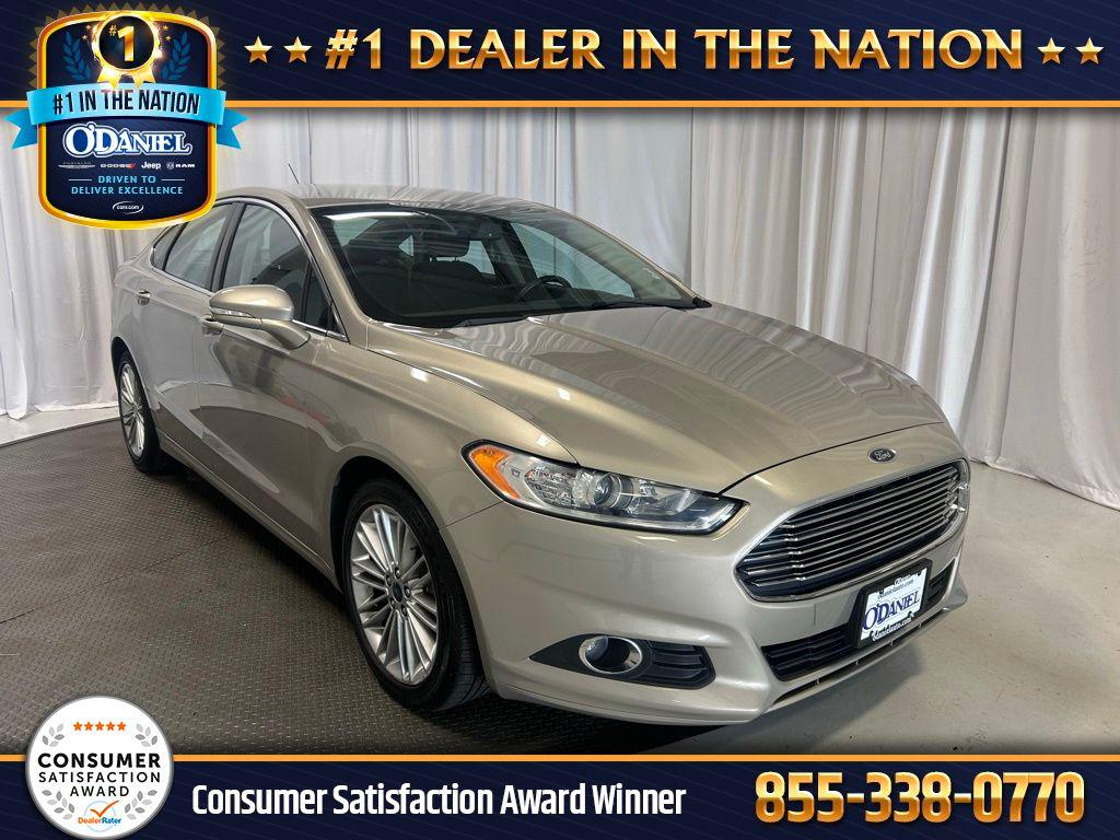 2016 Ford Fusion SE FWD's photo