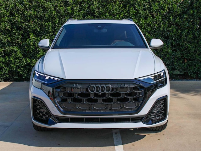 2026 Audi Q8