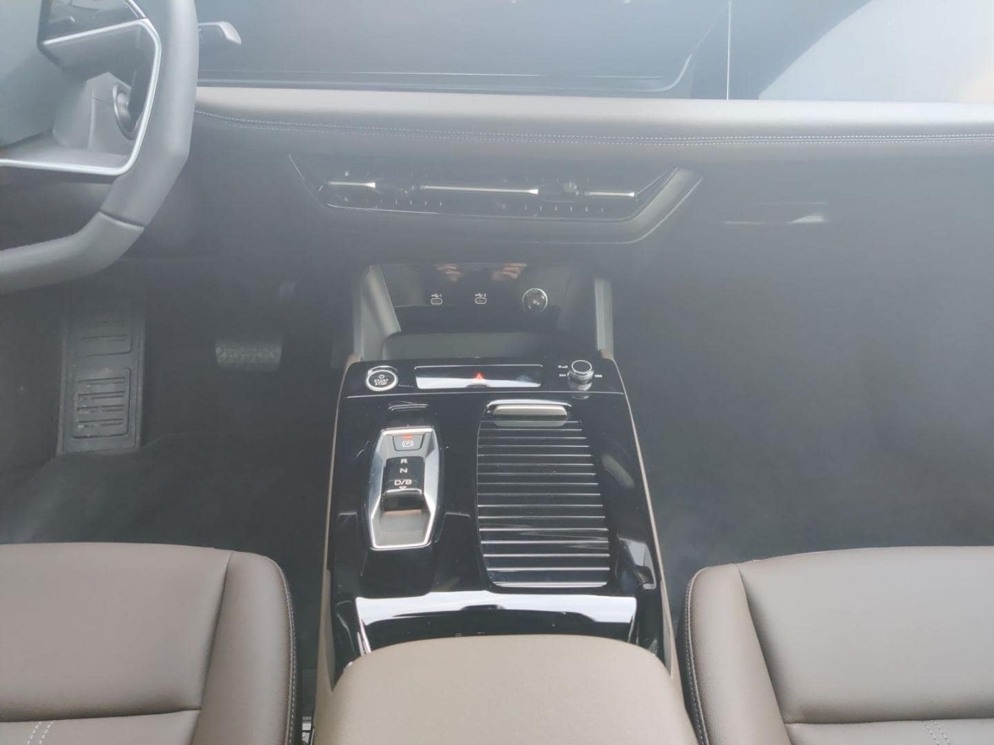 Bild über Audi A6 Sportback e-tron e-tron performance - für weitere Informationen kontaktieren Sie den Audi Partner