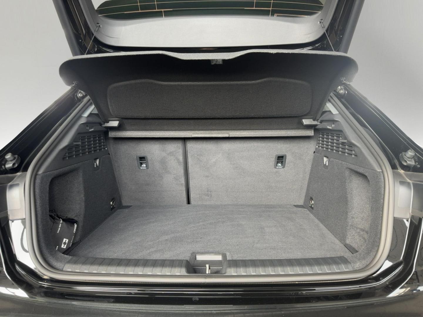 Bild über Audi A3 Sportback TDI Schaltgetriebe - für weitere Informationen kontaktieren Sie den Audi Partner