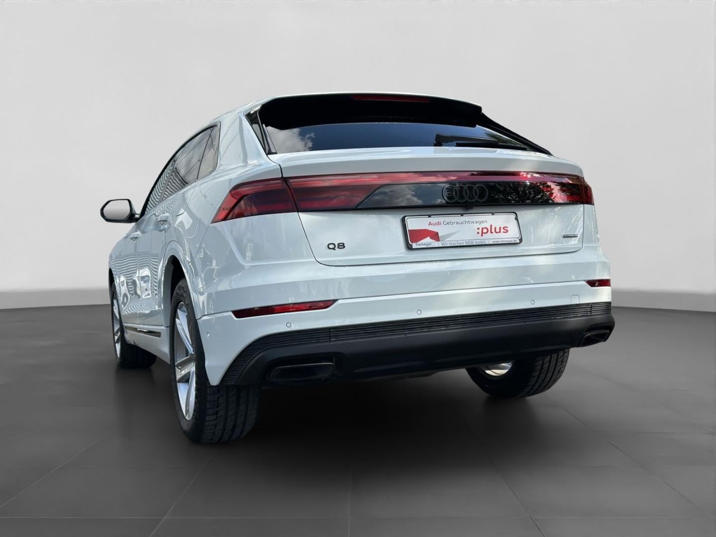Bild über Audi Q8 SUV TFSI e TFSI e quattro 290 kW tiptronic - für weitere Informationen kontaktieren Sie den Audi Partner