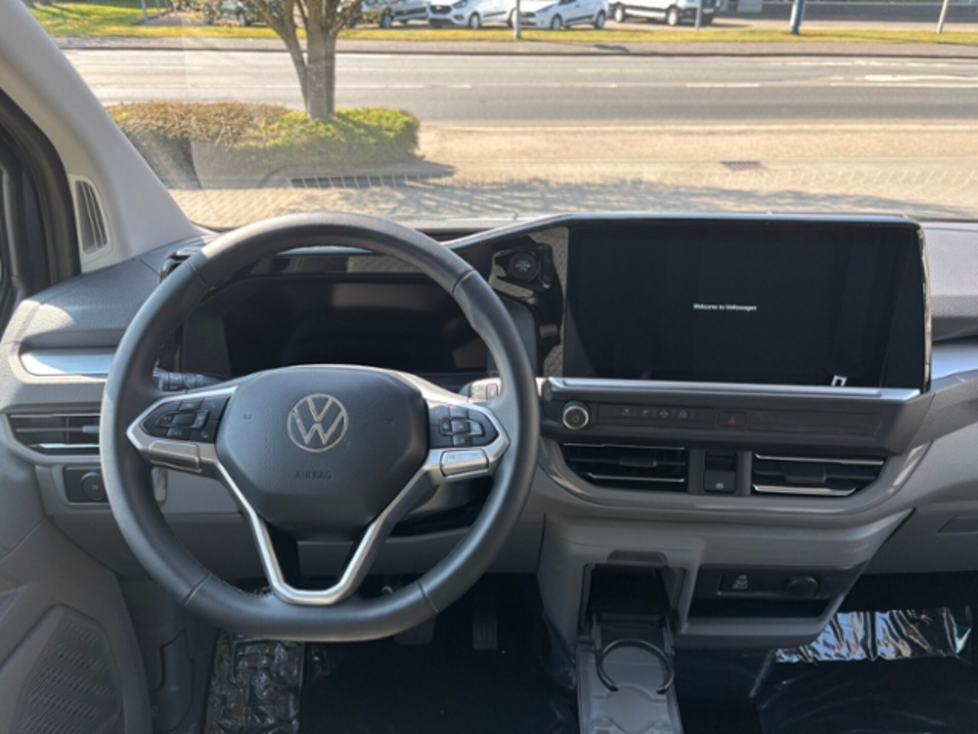 Volkswagen e-Caravelle Life