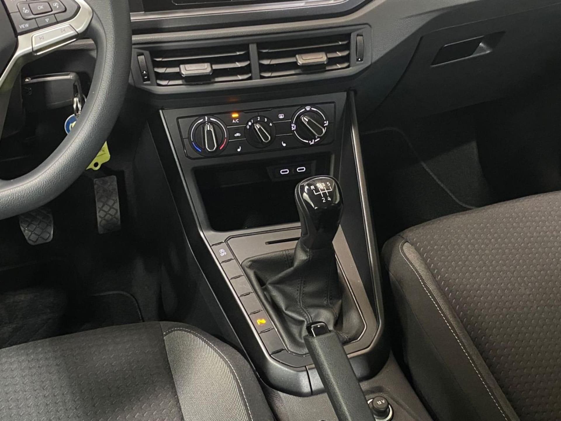 Volkswagen Polo Basis-Modell