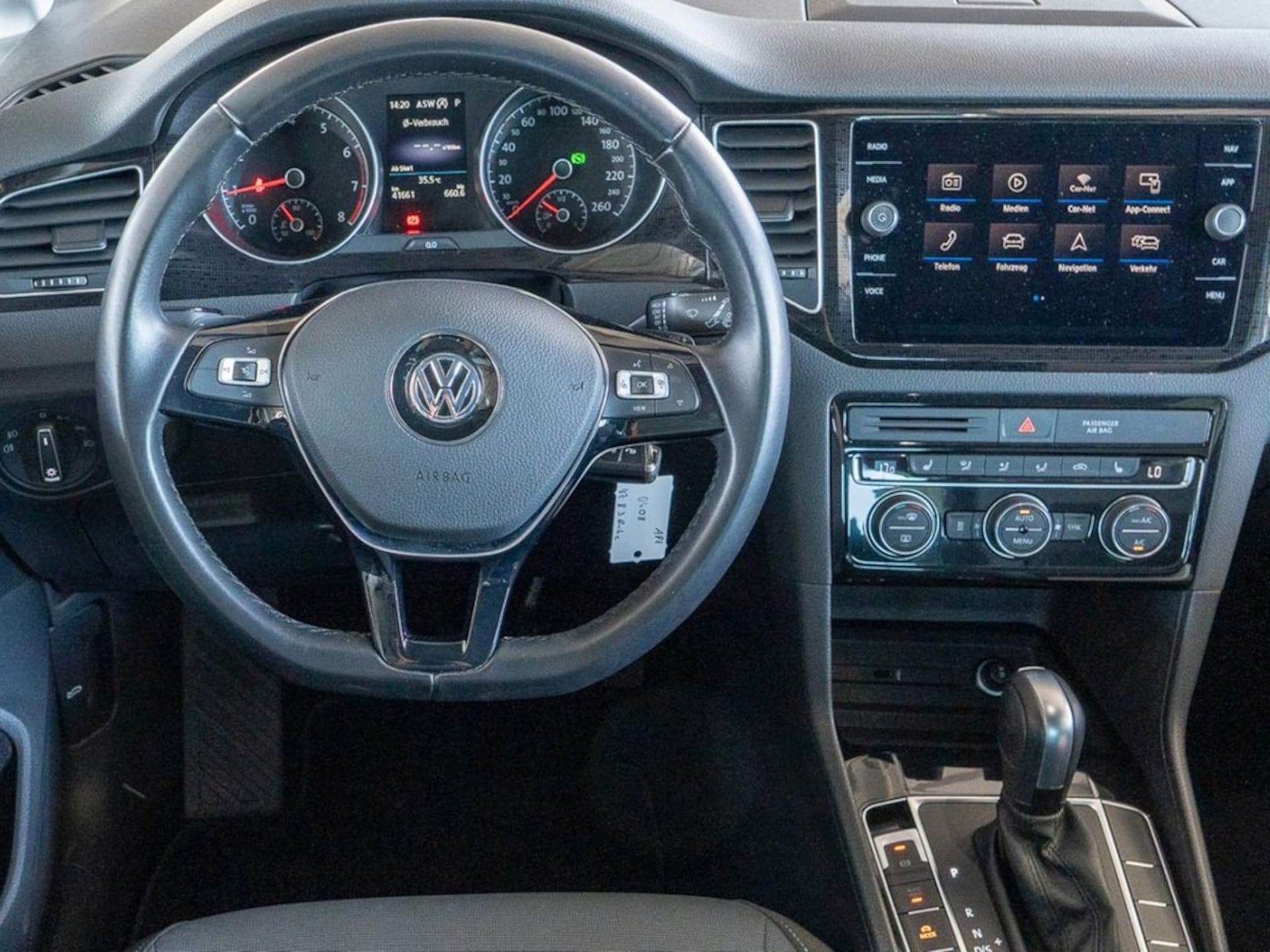 Volkswagen Golf Sportsvan Highline