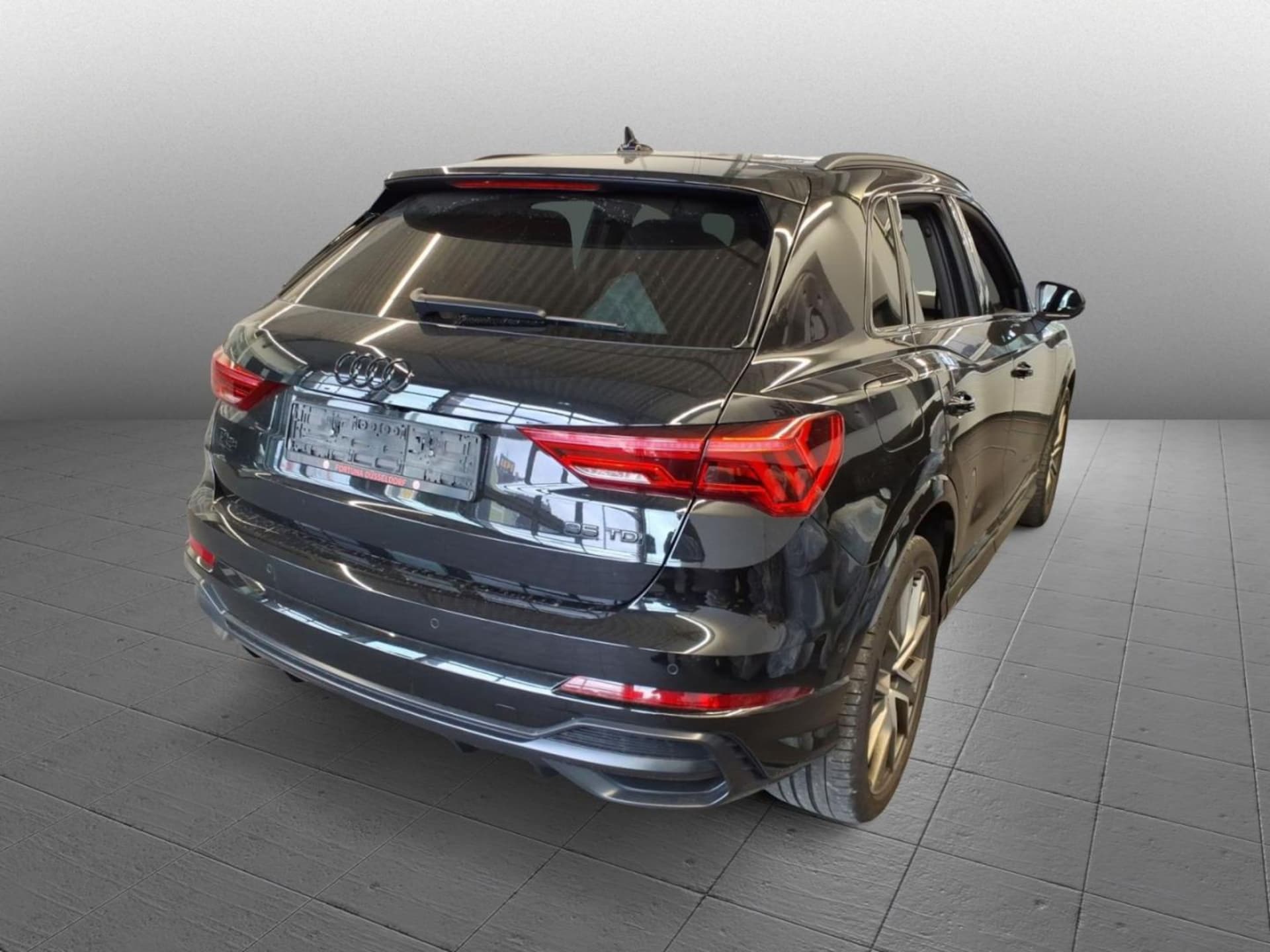 Audi Q3 SUV S line