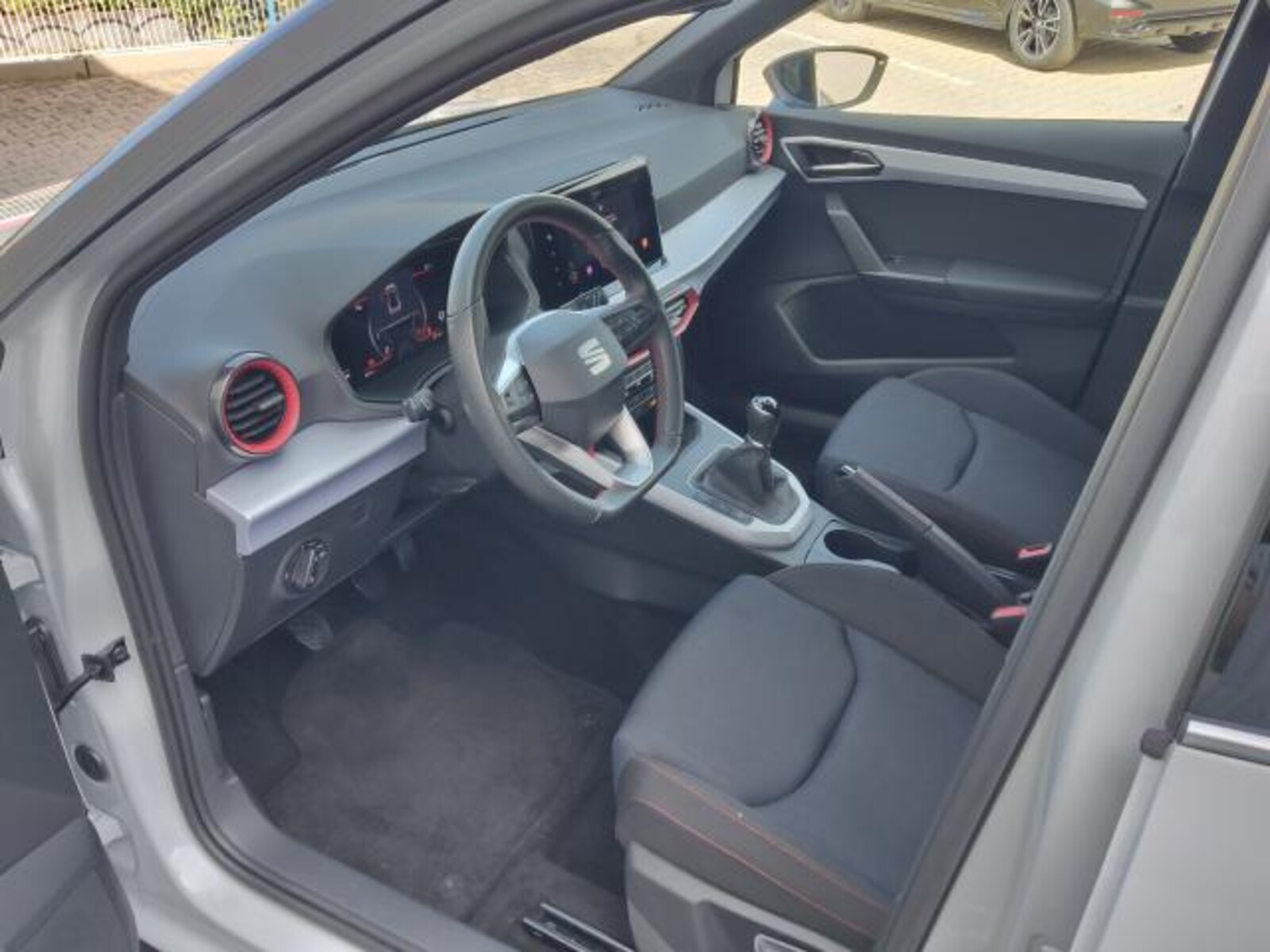 SEAT Arona – Bild 11