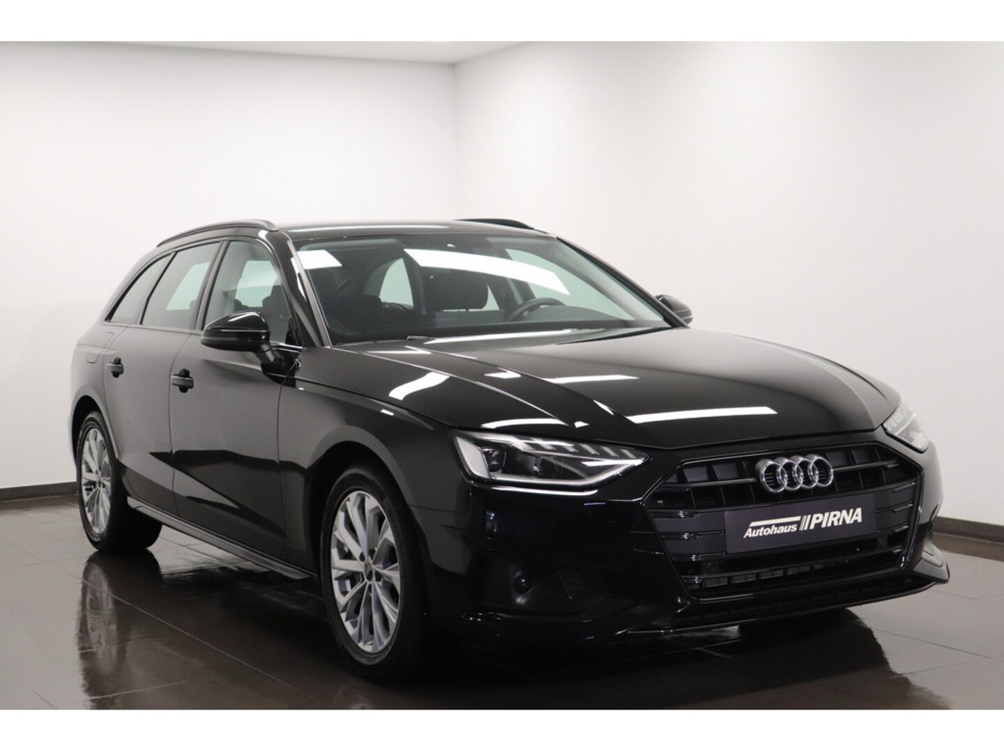 Bild über Audi A4 Avant advanced 40 TDI S tronic - für weitere Informationen kontaktieren Sie den Audi Partner