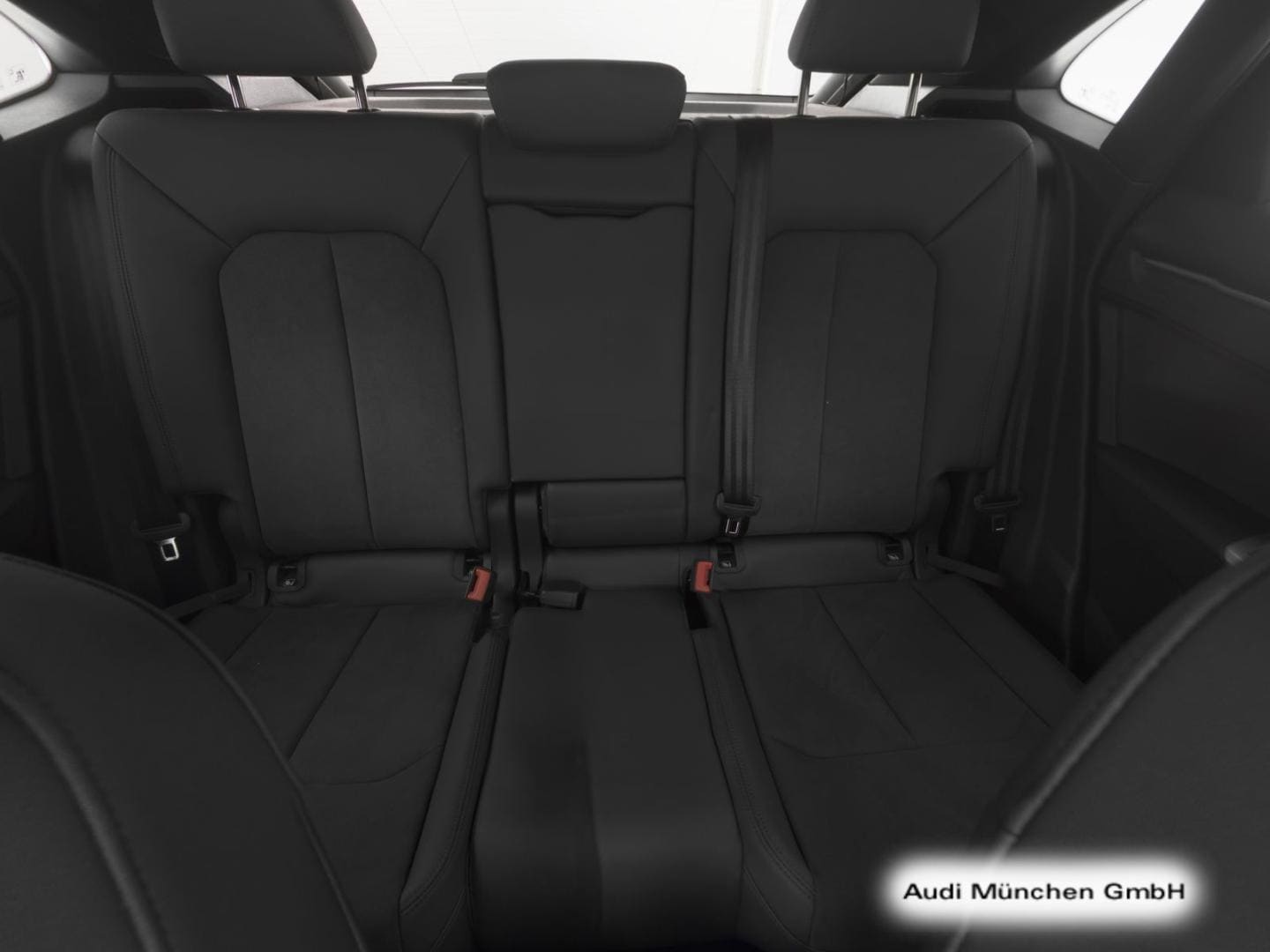 Bild über Audi Q3 Sportback S line 40 TFSI quattro S tronic - für weitere Informationen kontaktieren Sie den Audi Partner