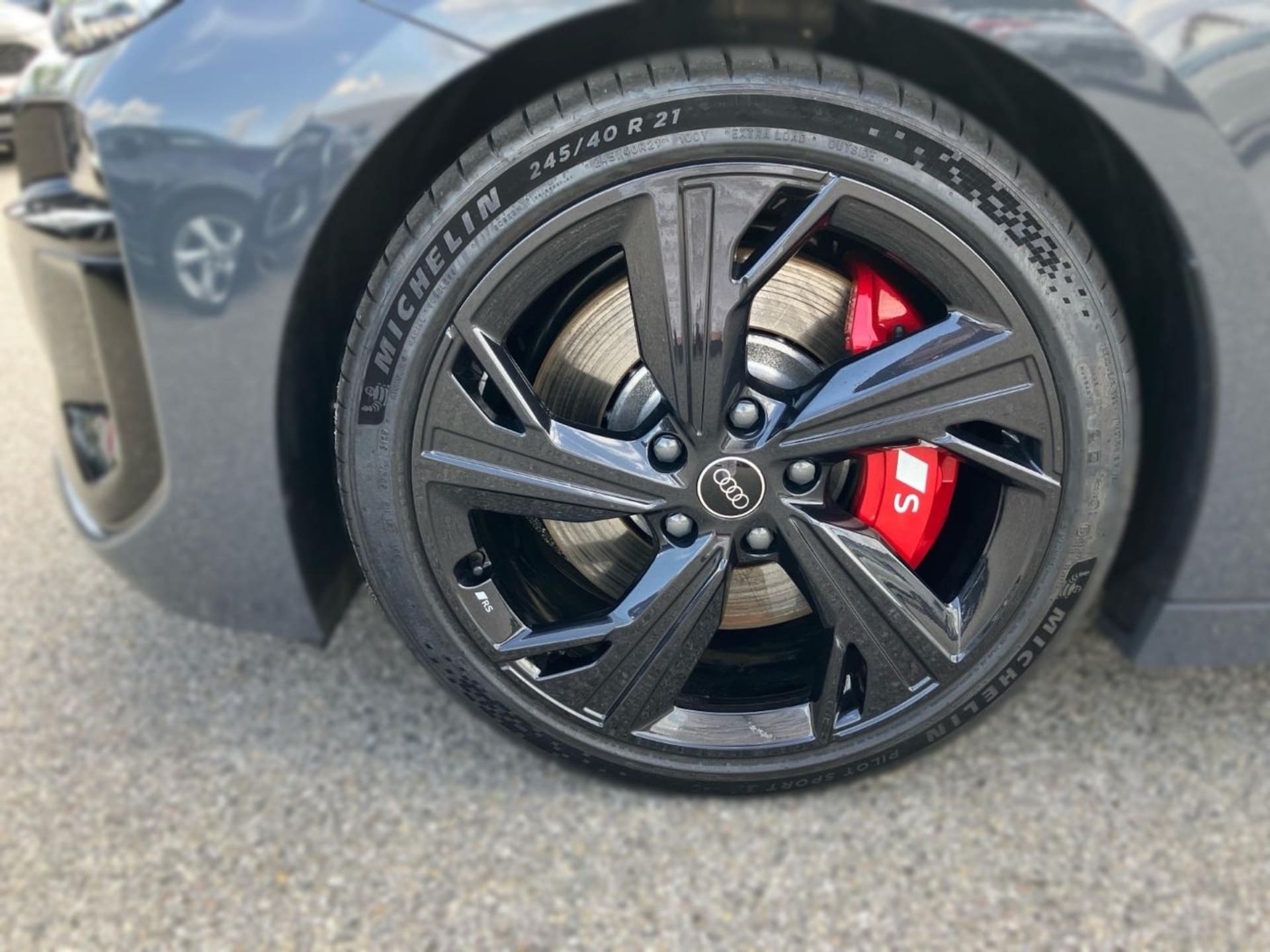 Audi S6 Avant e-tron