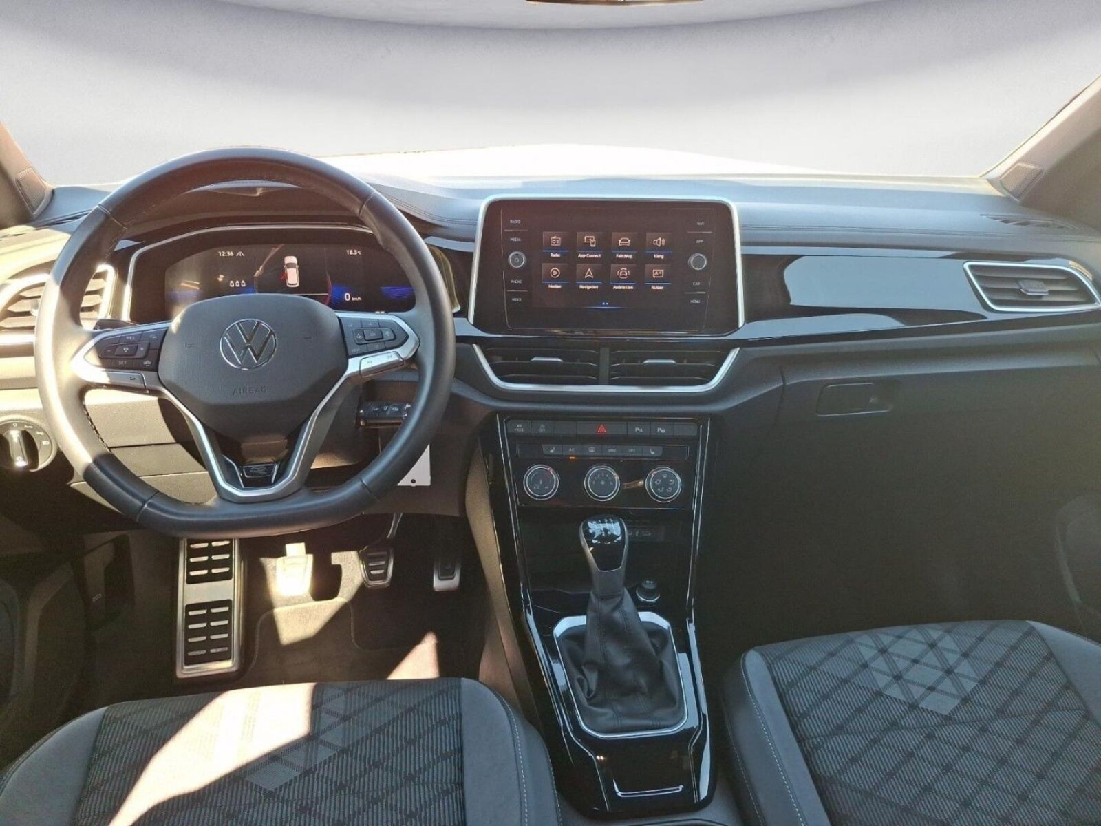 Volkswagen T-Roc – Bild 12