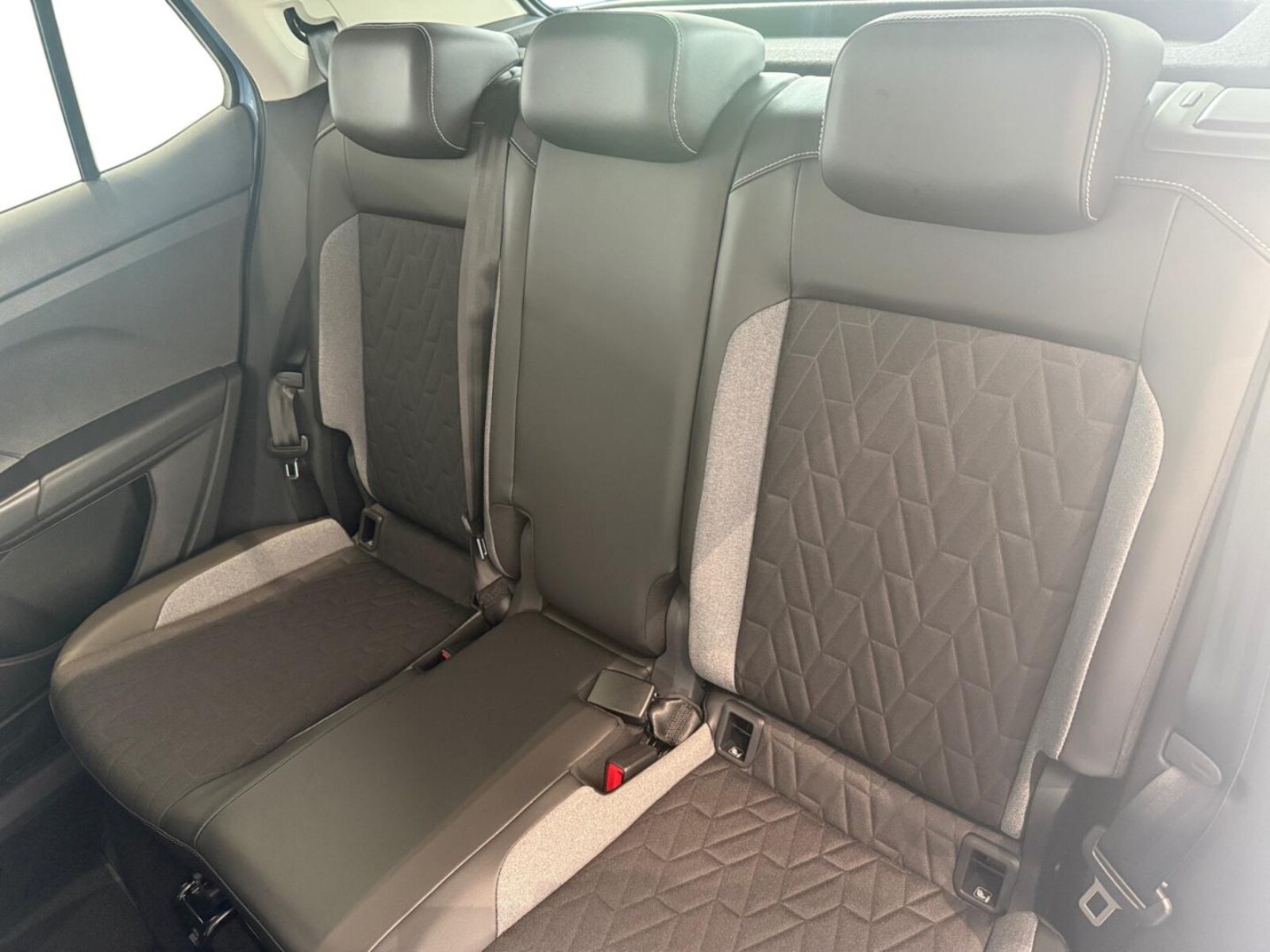 Volkswagen T-Cross – Bild 10