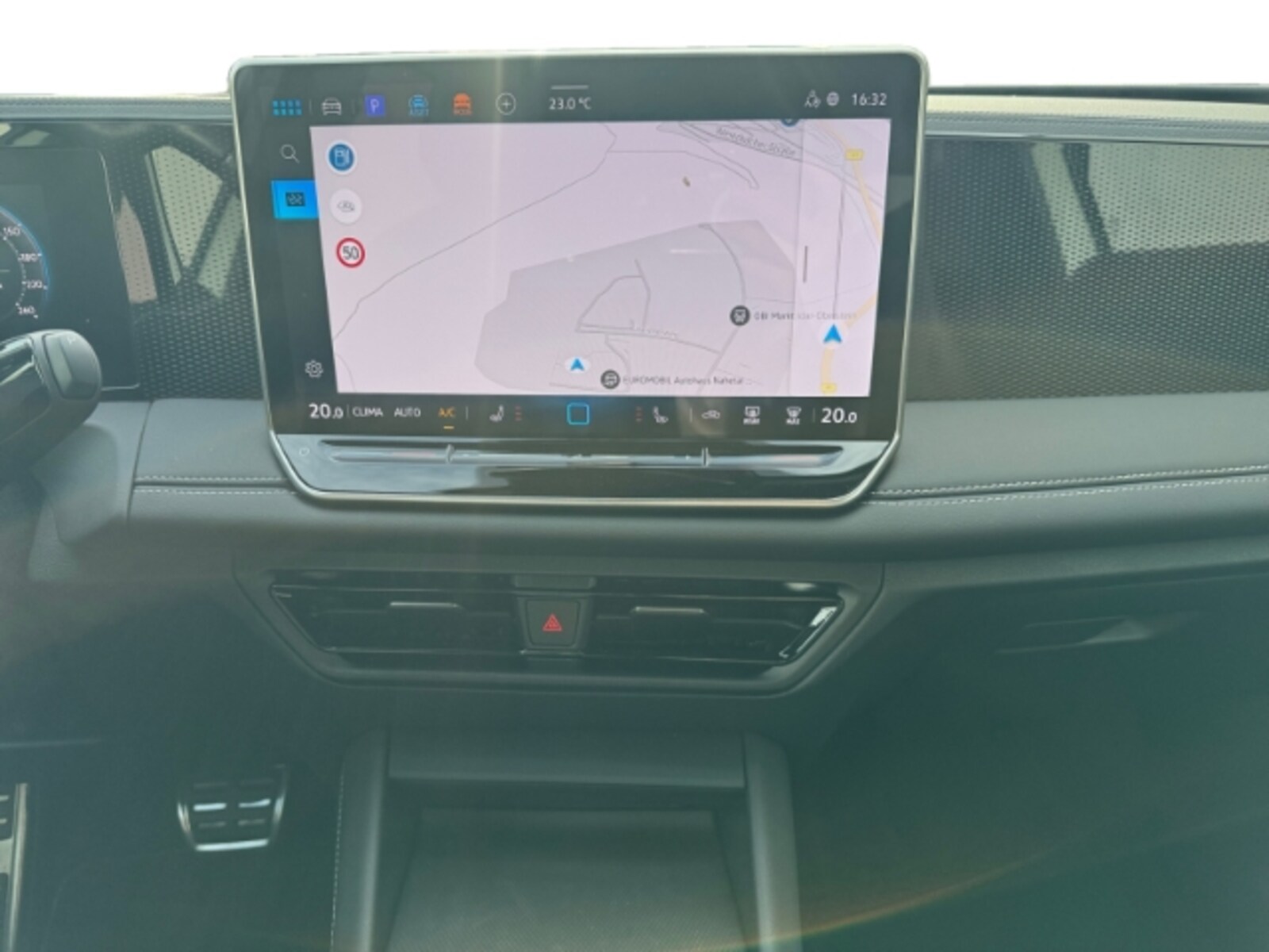 Volkswagen Tiguan – Bild 12