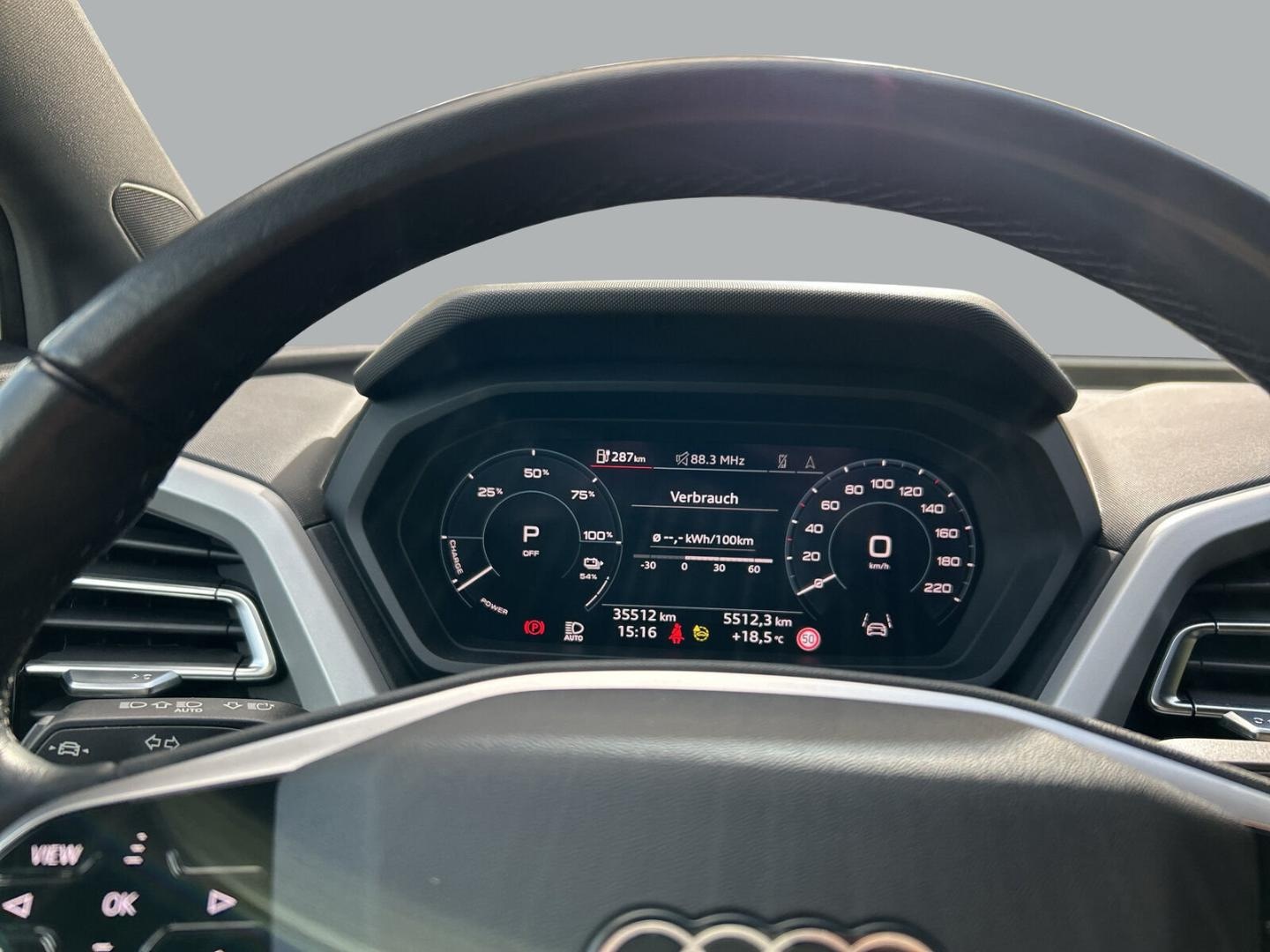 Bild über Audi Q4 Sportback e-tron 40 e-tron - für weitere Informationen kontaktieren Sie den Audi Partner