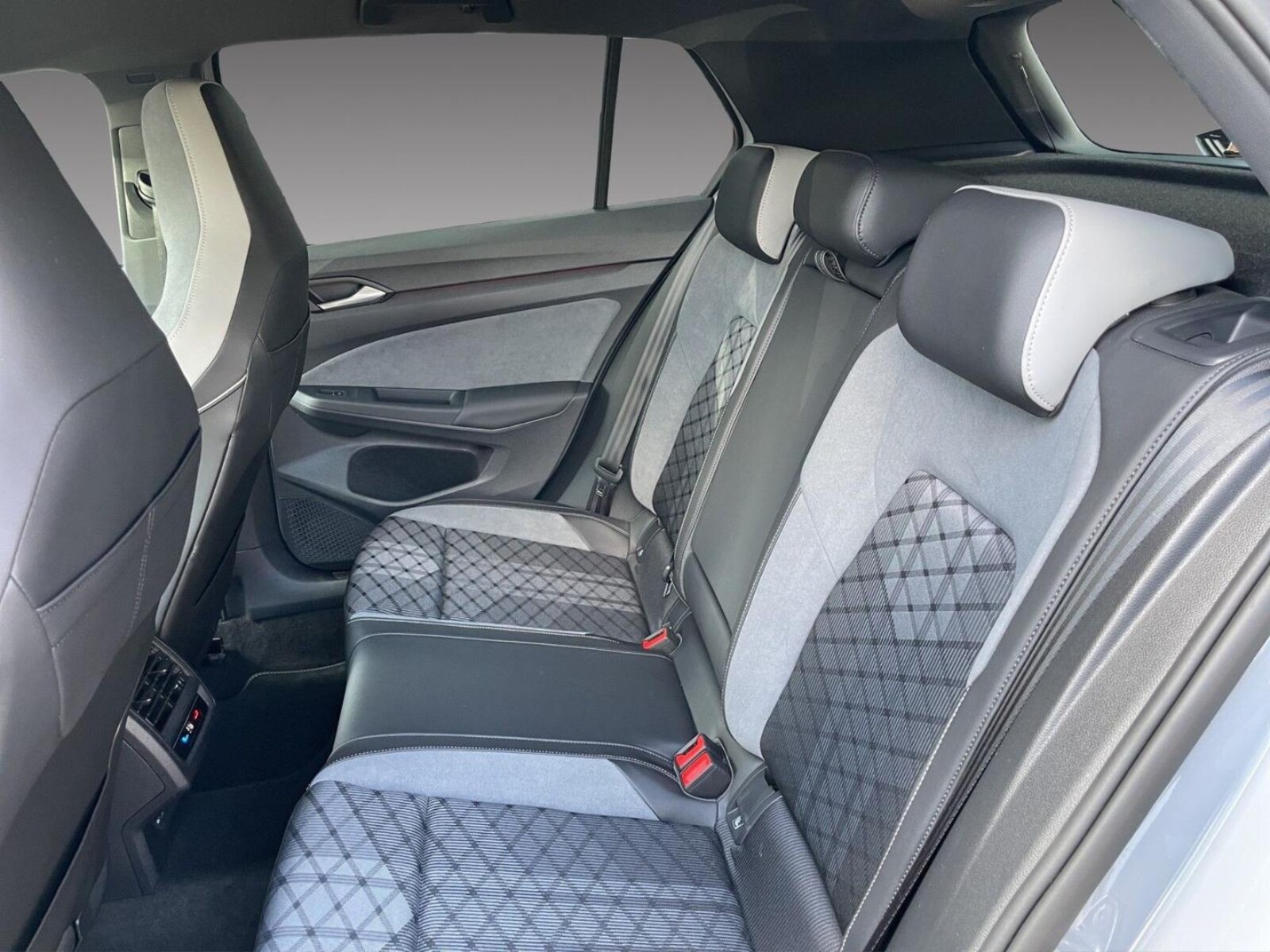 Volkswagen Golf – Bild 13
