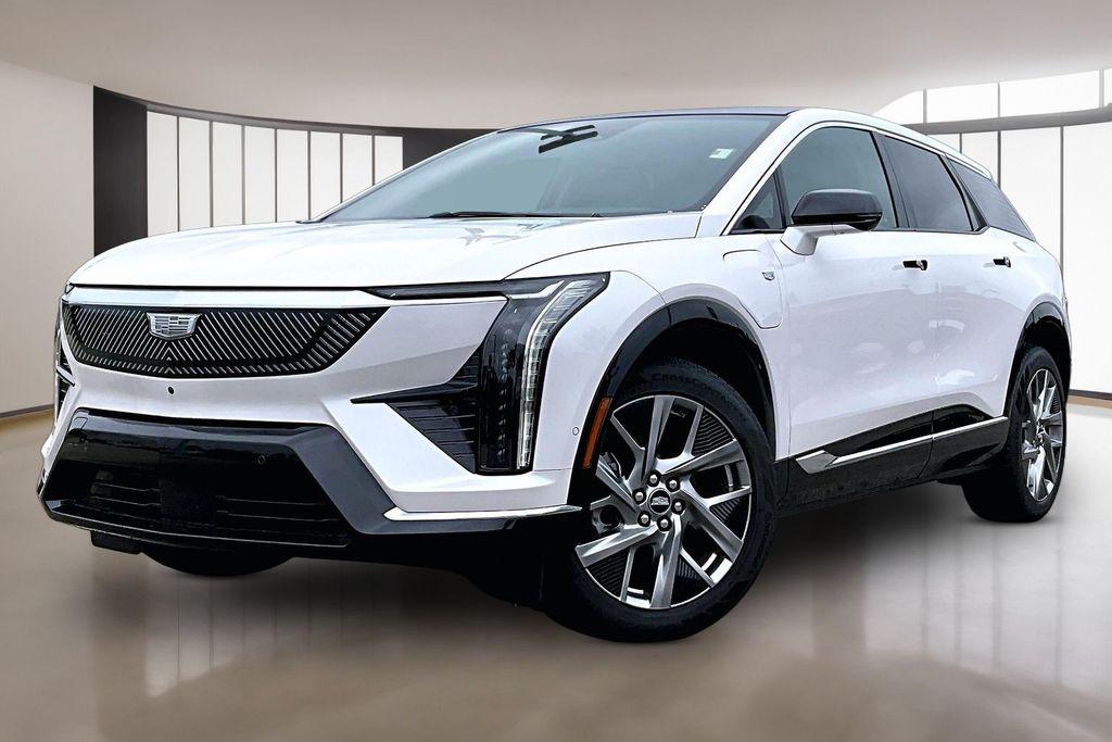 2025 Cadillac Optiq Luxury 2 AWD's photo
