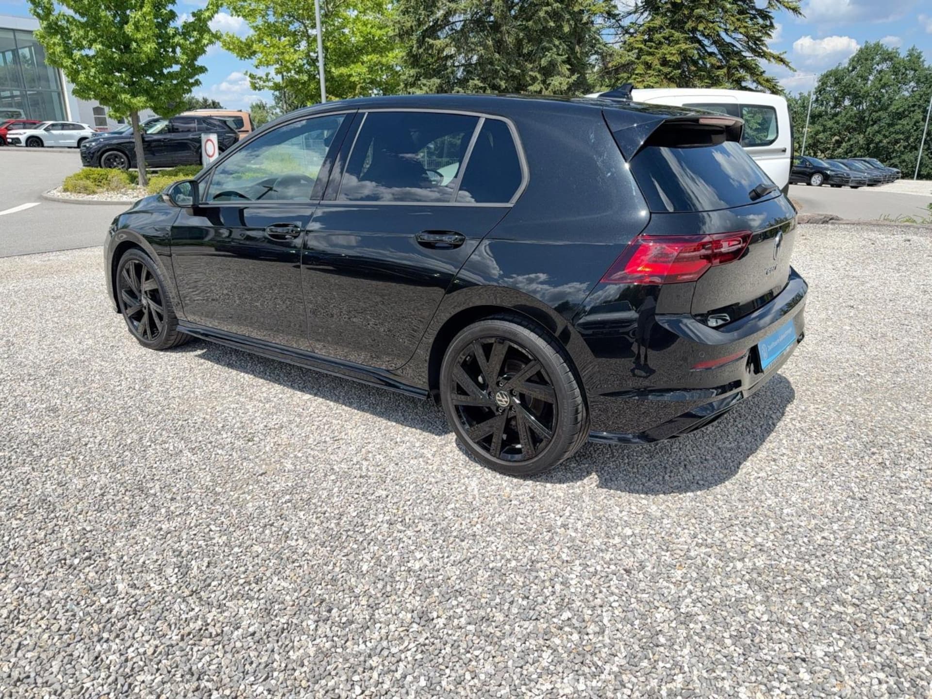 Volkswagen Golf R-Line