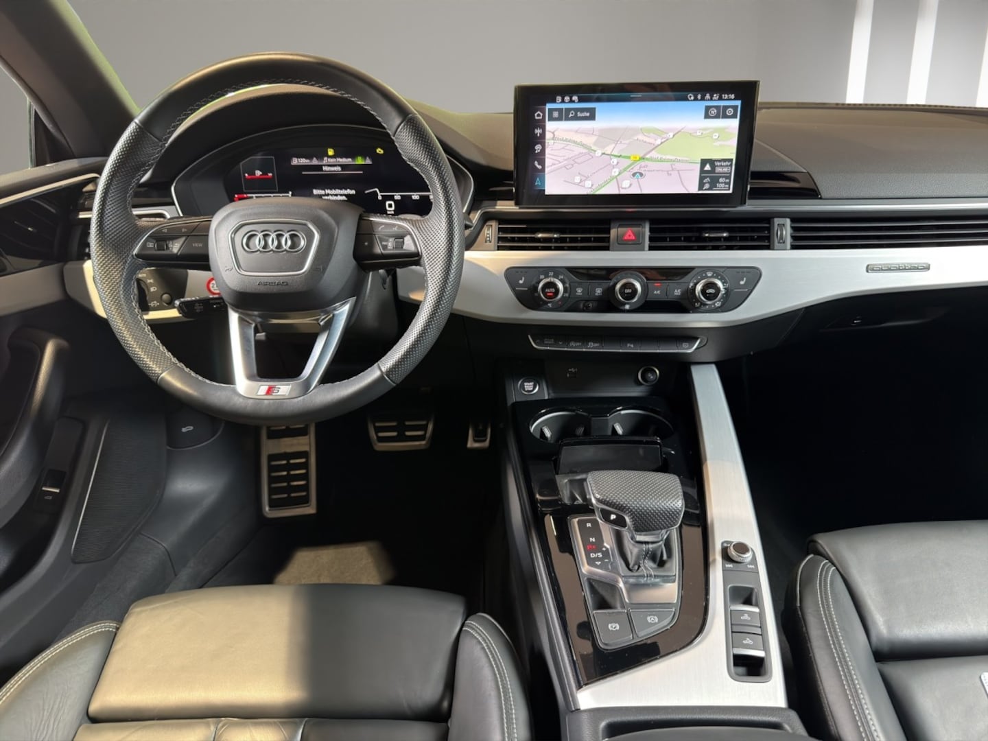 Bild über Audi A5 Cabriolet S line 40 TDI quattro S tronic - für weitere Informationen kontaktieren Sie den Audi Partner
