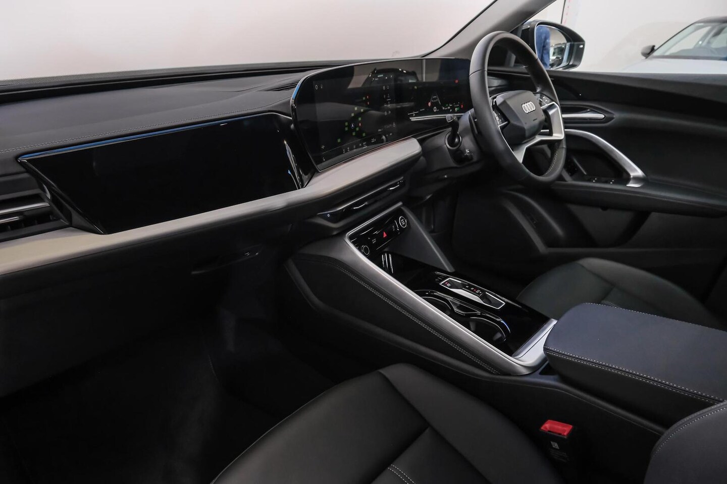 Image about Audi Q5 SUV TDI quattro 150 kW