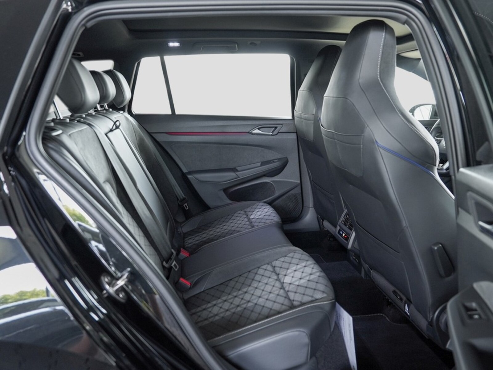 Volkswagen Golf Variant – Bild 10