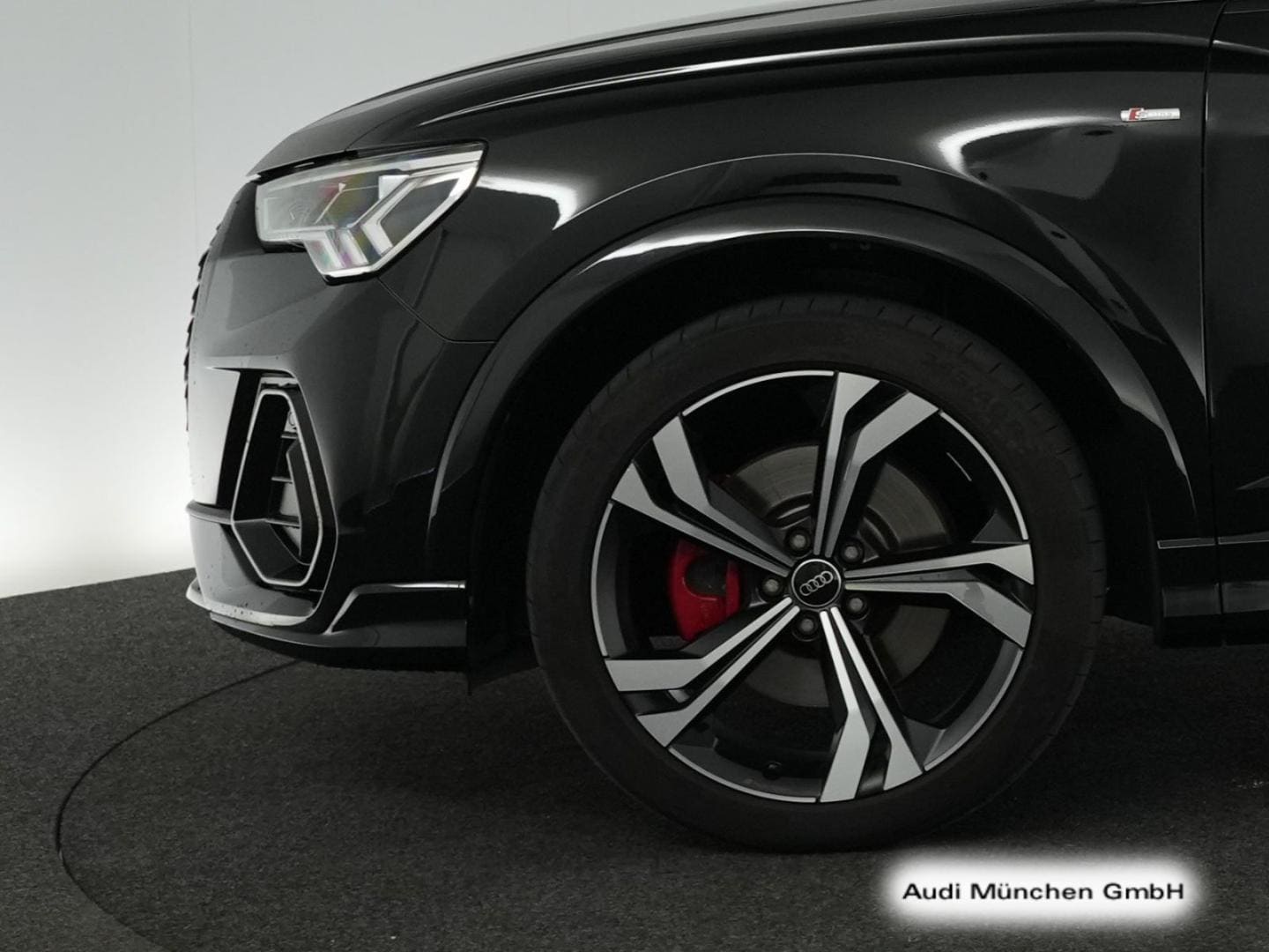 Bild über Audi Q3 Sportback S line 40 TFSI quattro S tronic - für weitere Informationen kontaktieren Sie den Audi Partner