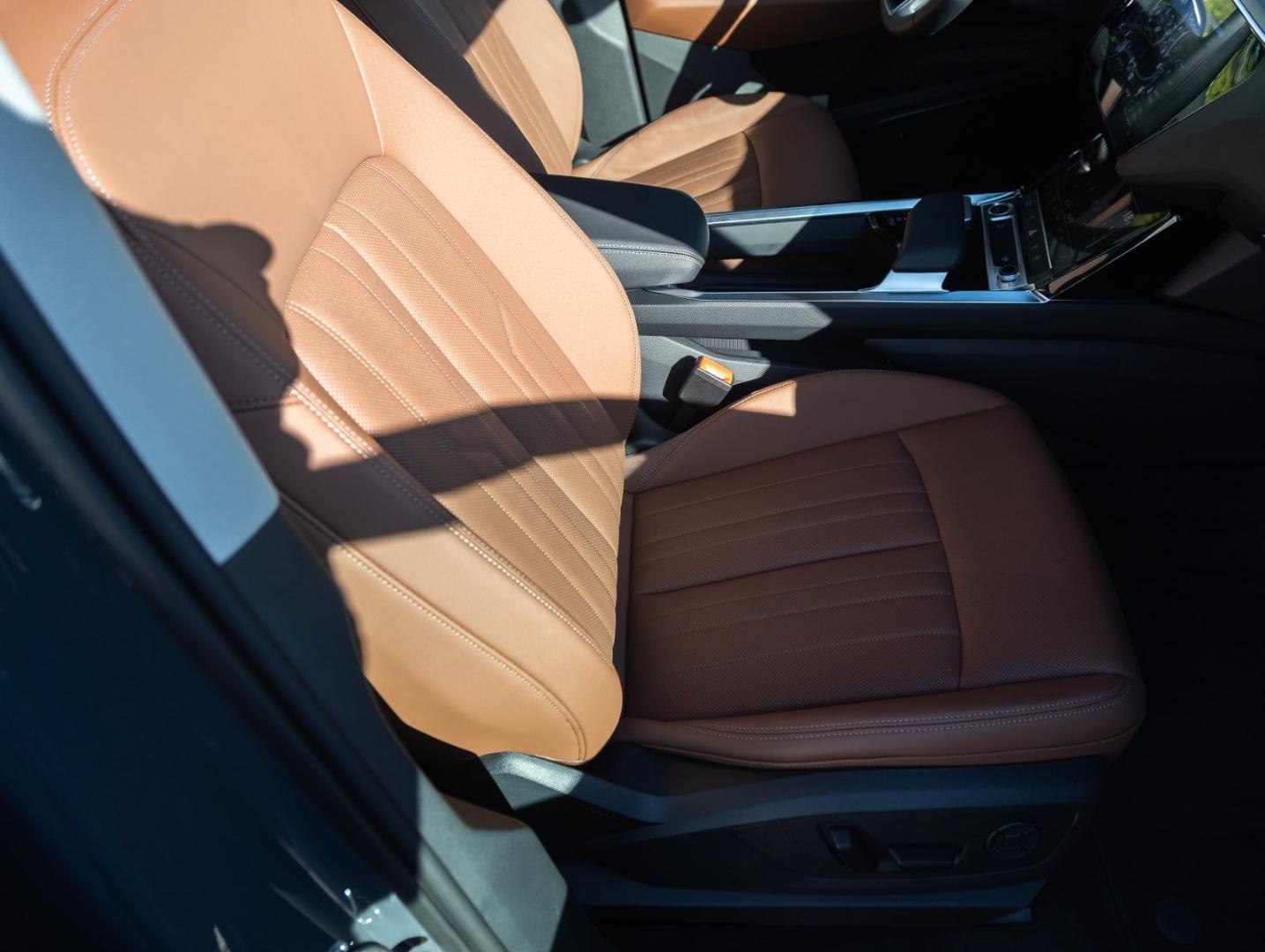 Image about Audi Q8 e-tron S line 50 e-tron quattro