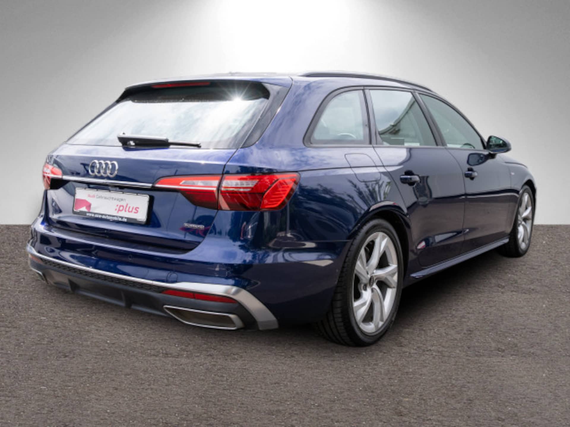 Audi A4 Avant S line