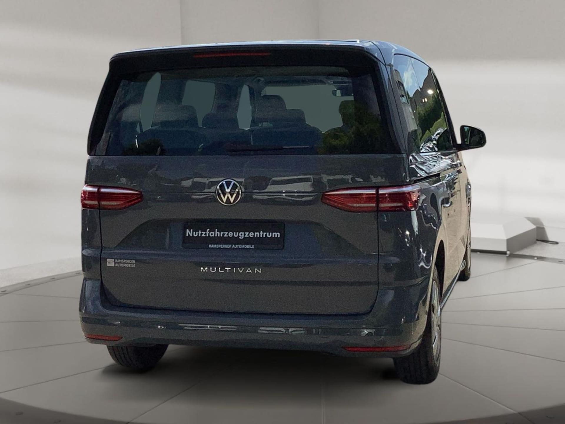 Volkswagen Multivan Basis-Modell