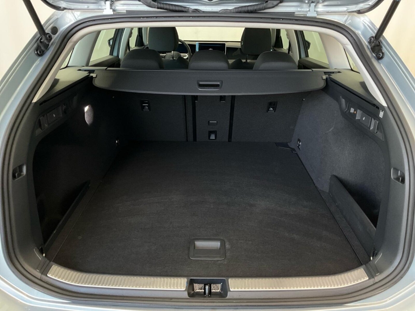 Volkswagen Passat – Bild 8