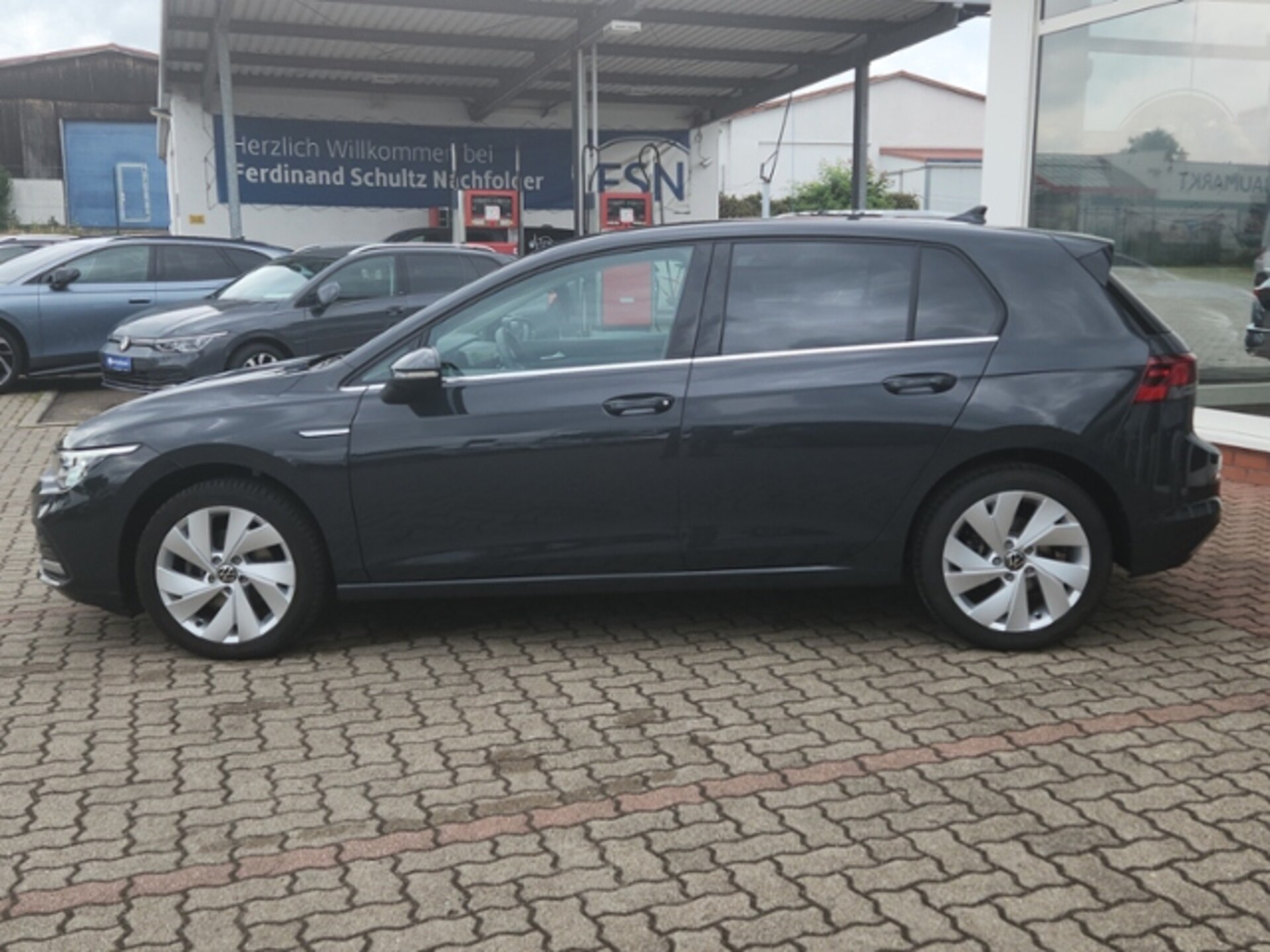 Volkswagen Golf Style