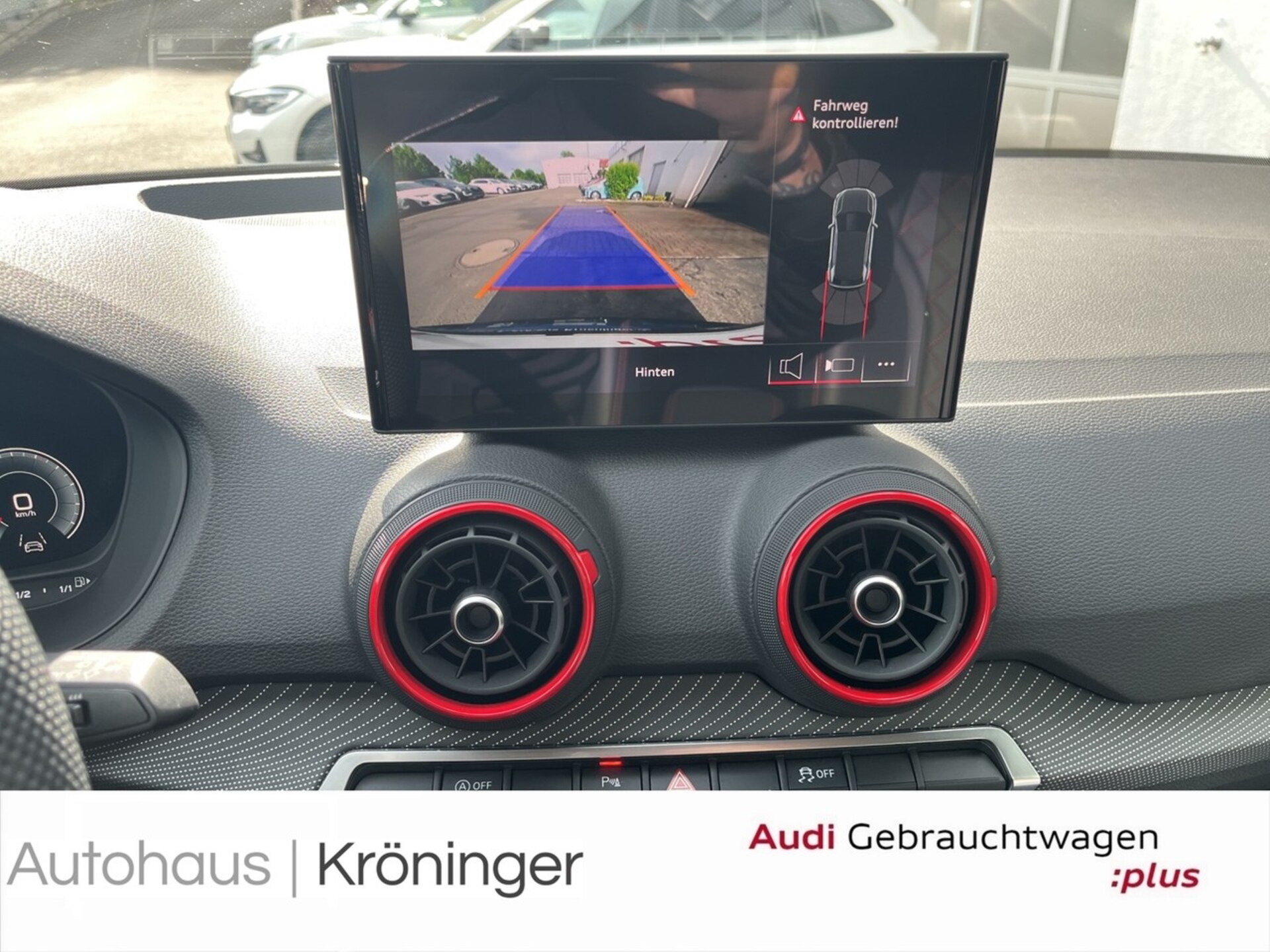 Audi Q2 S line