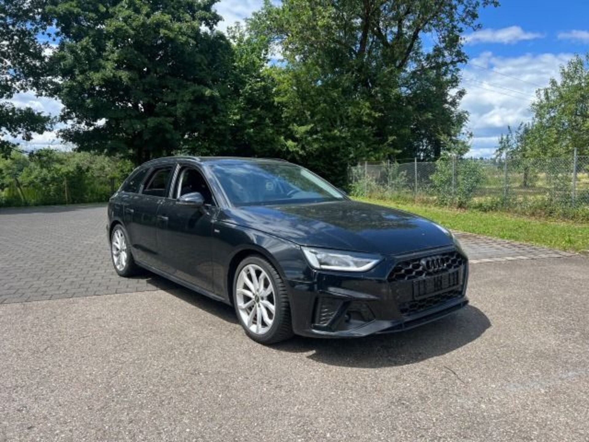 Audi A4 Avant S line