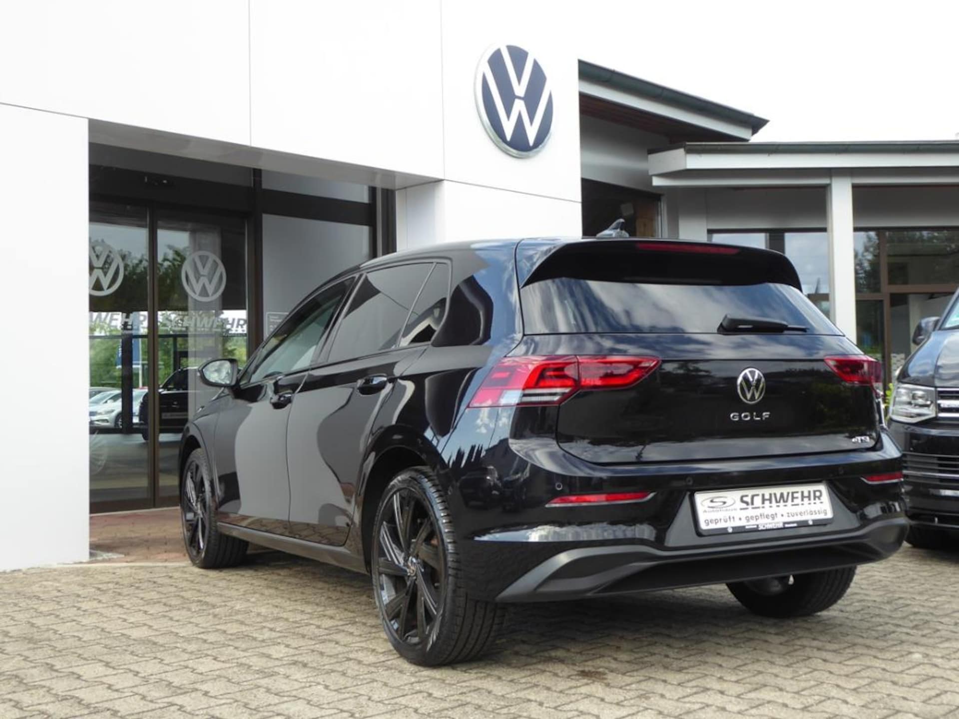 Volkswagen Golf Life