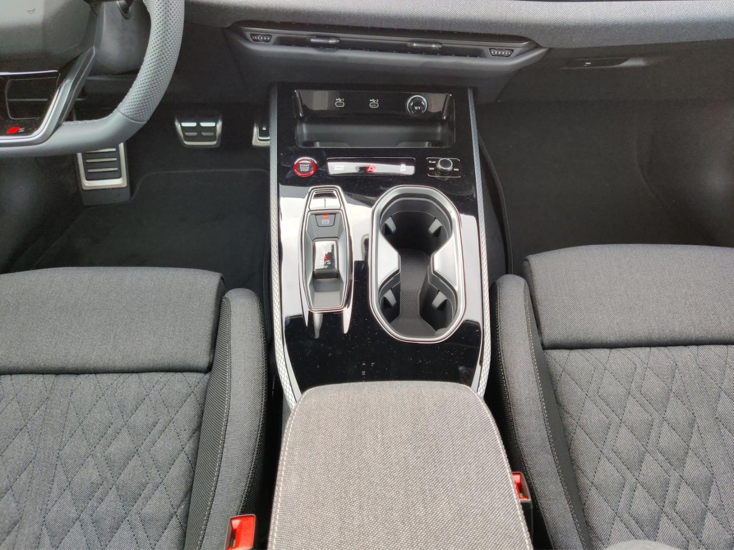 Bild über Audi A6 Avant edition one TDI quattro 150 kW S tronic - für weitere Informationen kontaktieren Sie den Audi Partner